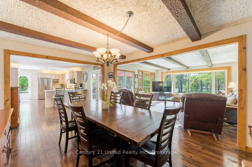 41 Hall Crescent Property Photo 12