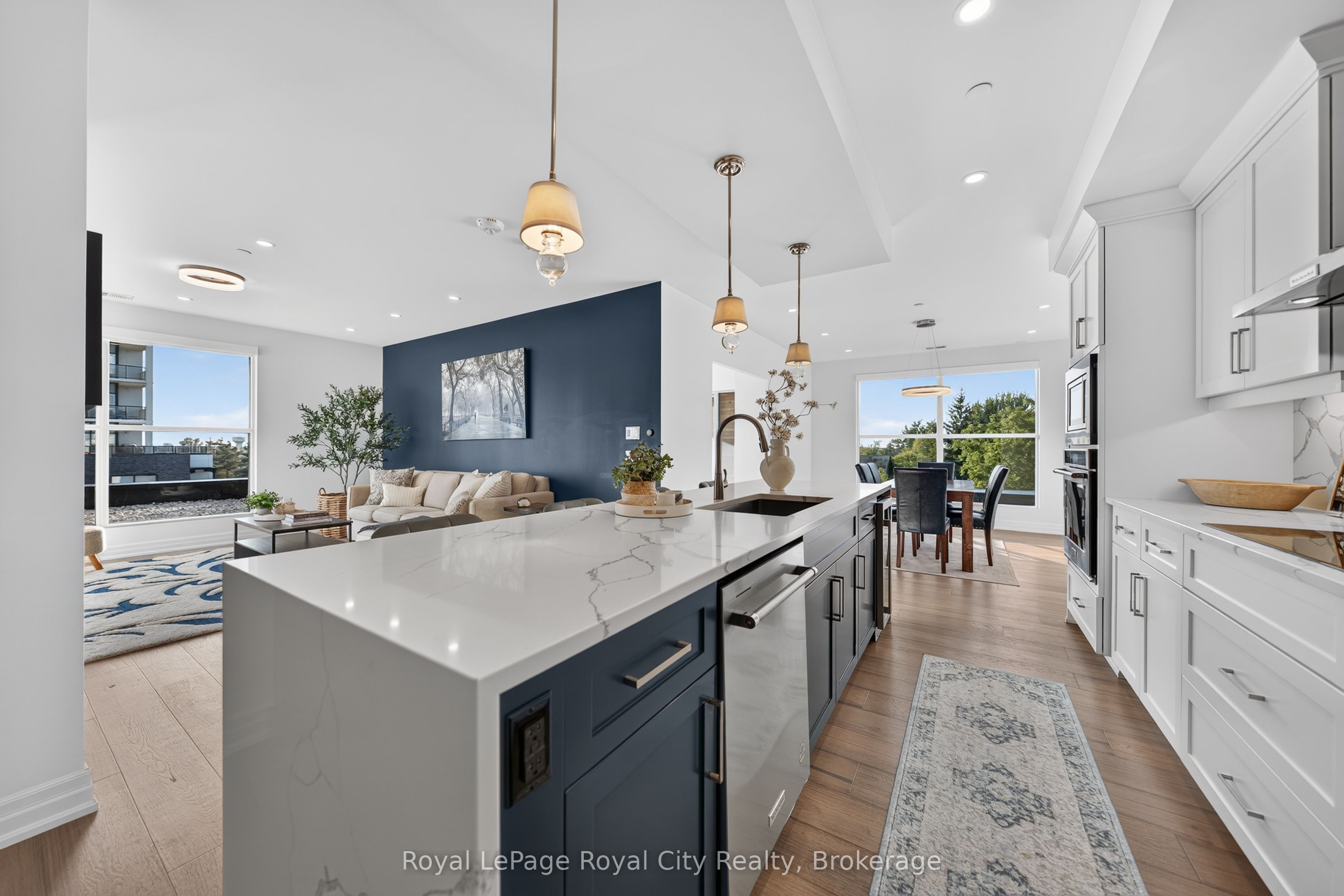 1880 Gordon Street 305 Property Photo 15