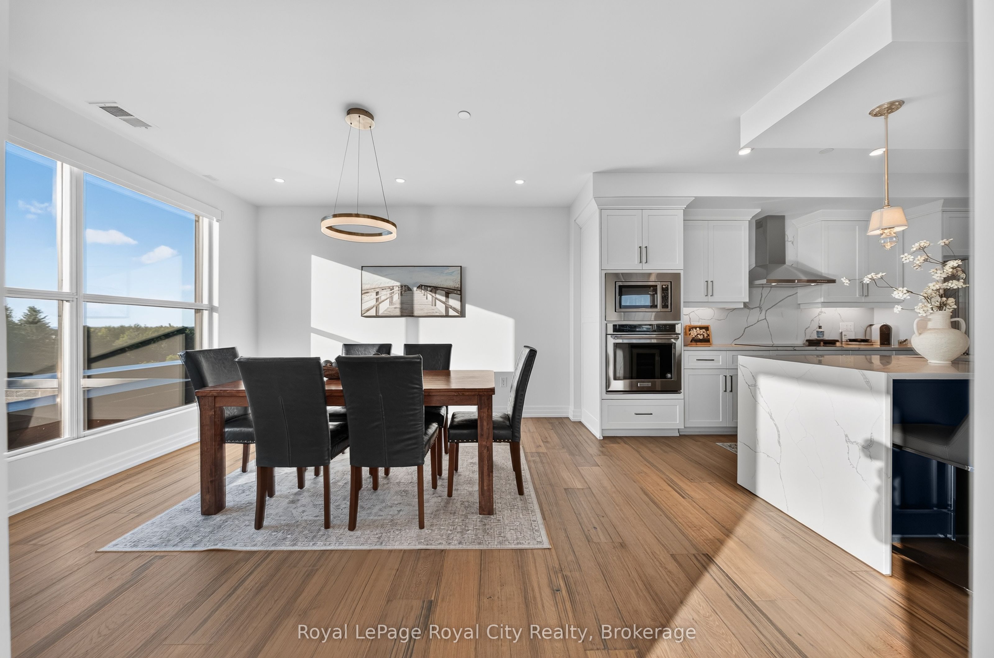 1880 Gordon Street 305 Property Photo 22