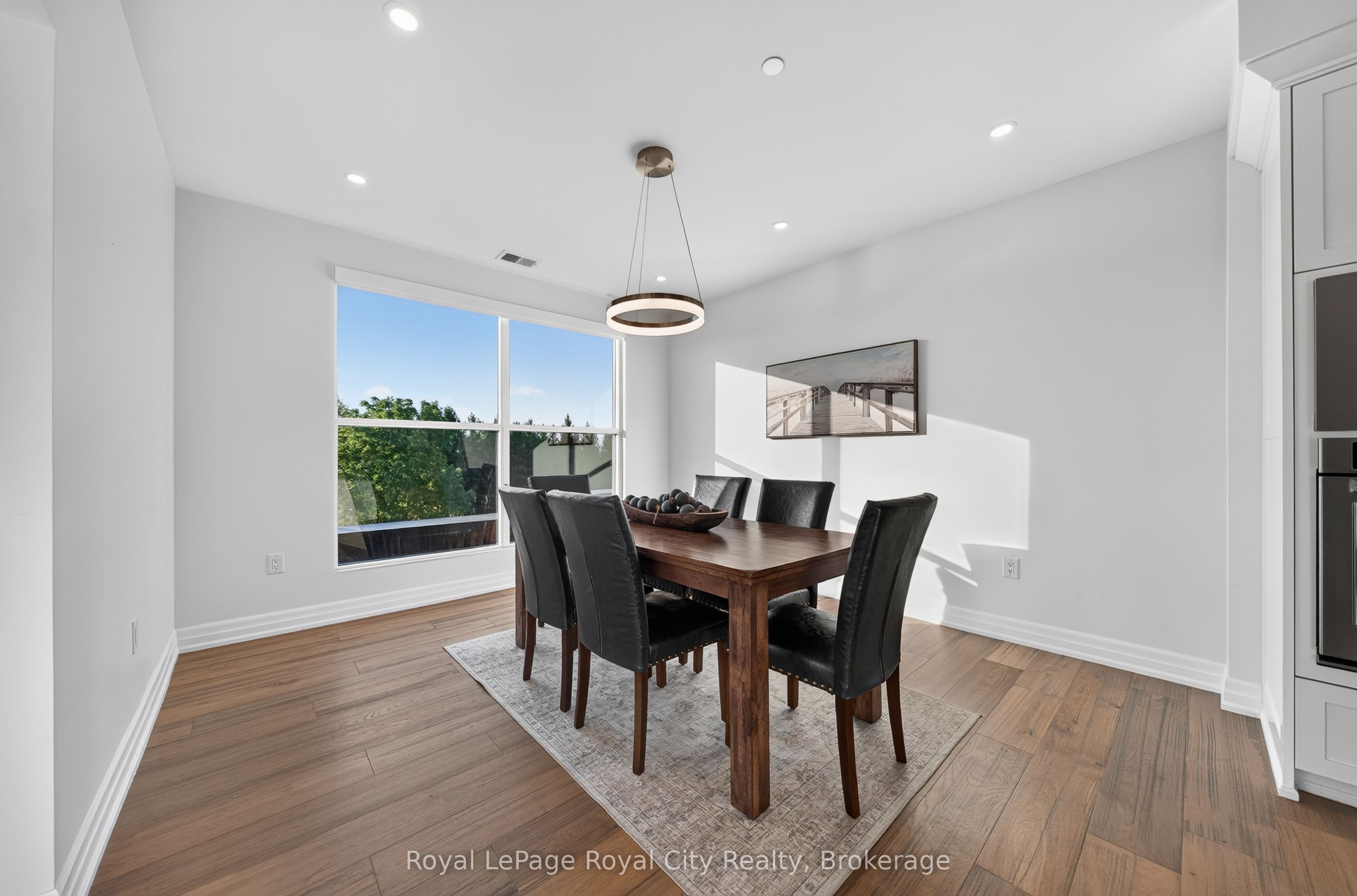 1880 Gordon Street 305 Property Photo 23