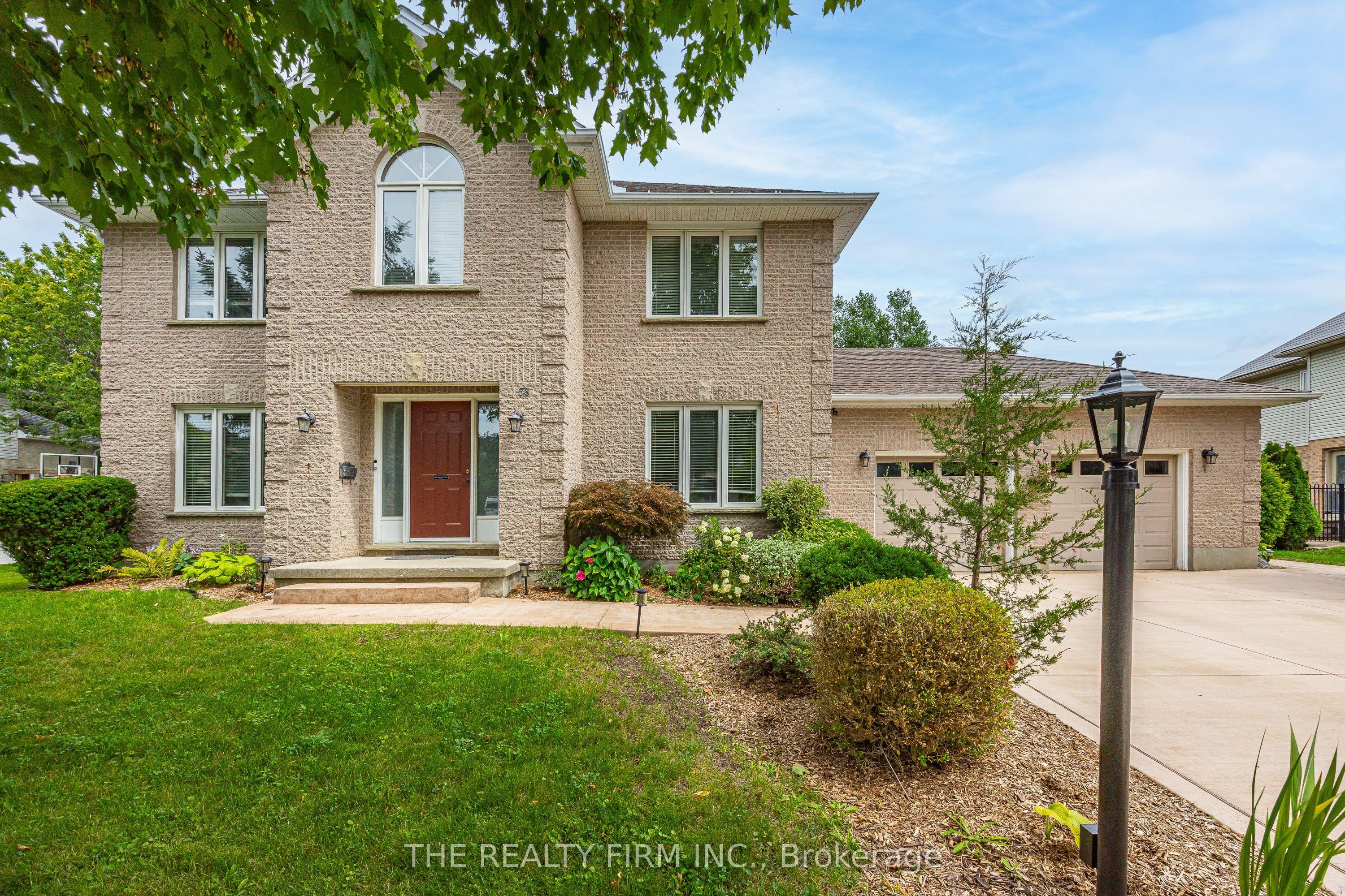 58 Dissing Crescent Property Photo 1