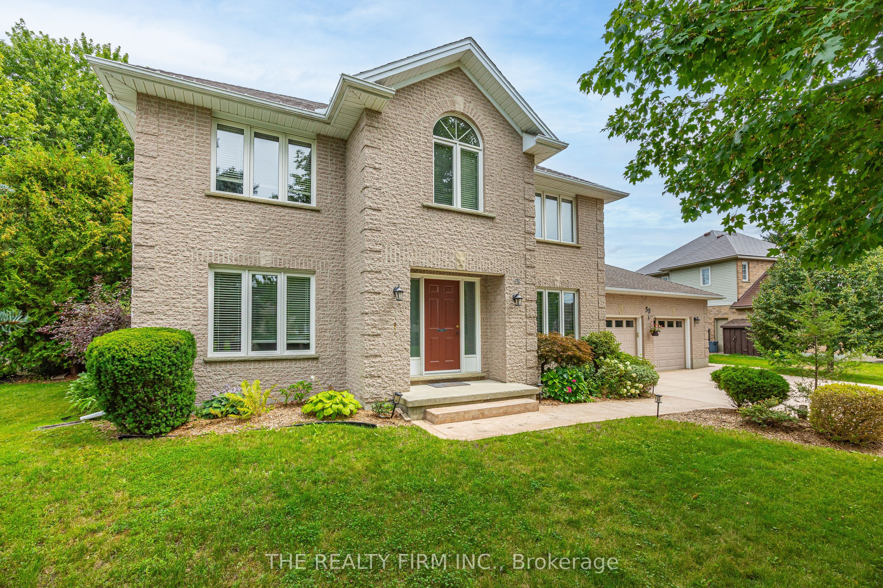 58 Dissing Crescent Property Photo 3