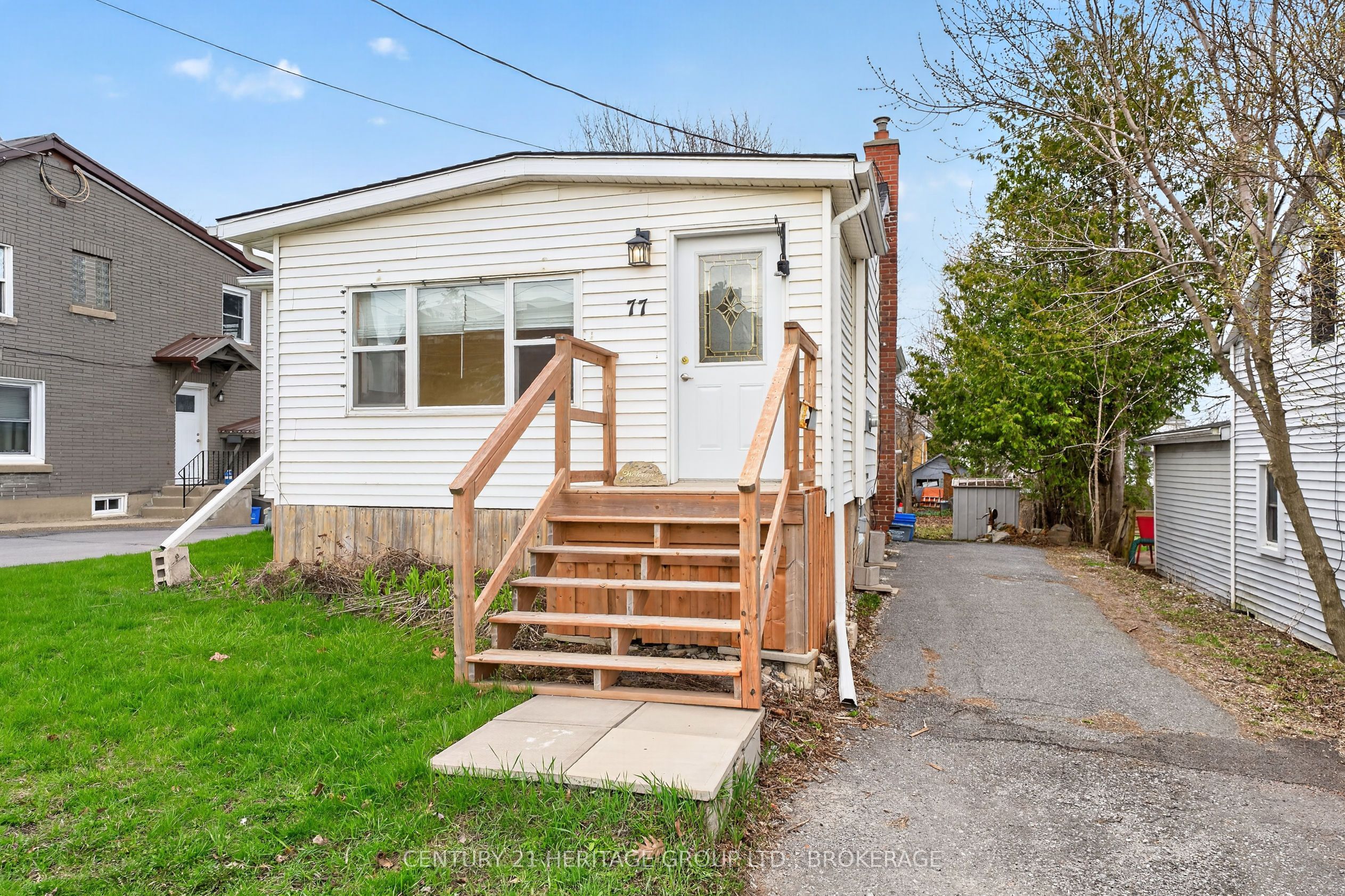 77 Portsmouth Avenue Property Photo 2