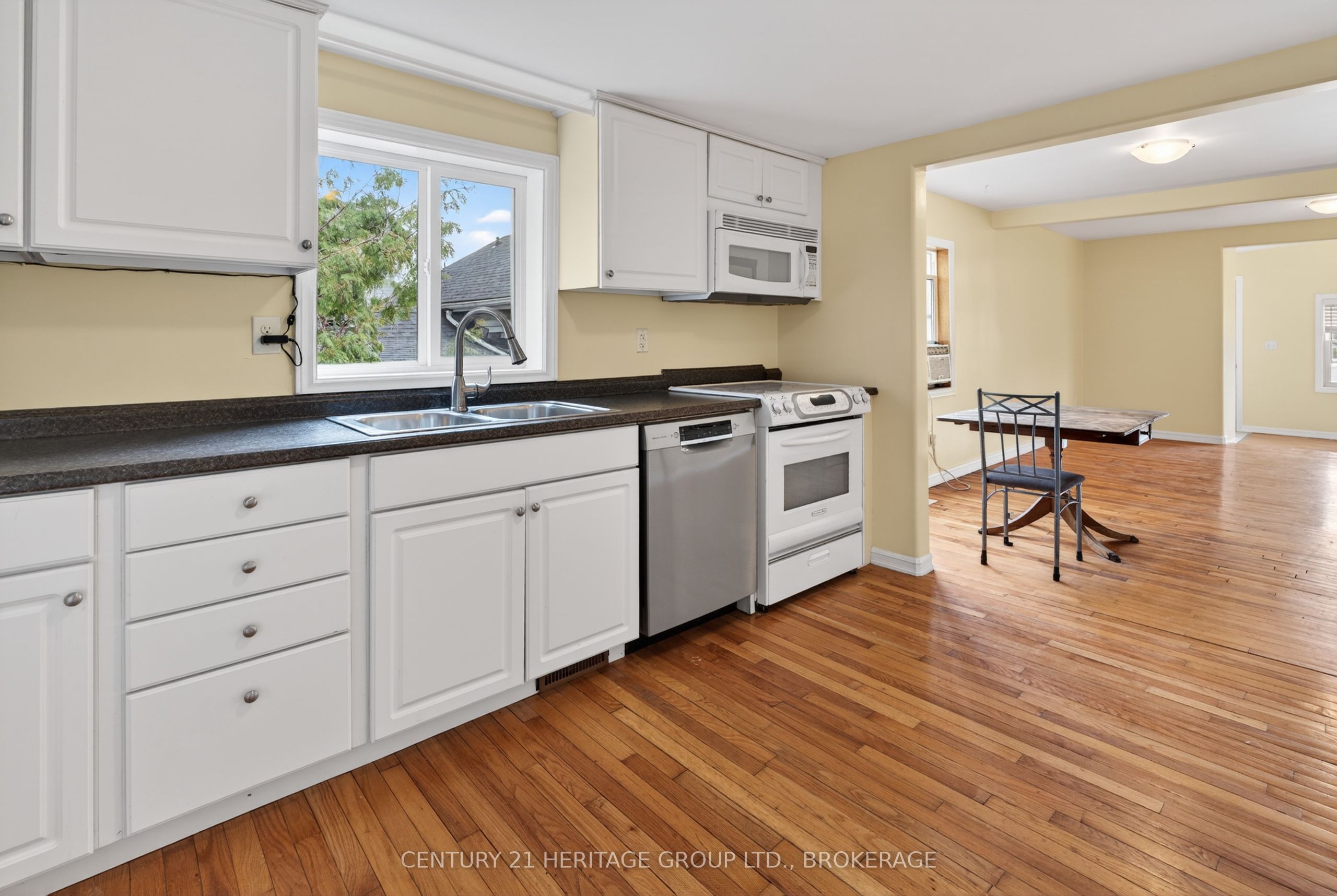 77 Portsmouth Avenue Property Photo 23