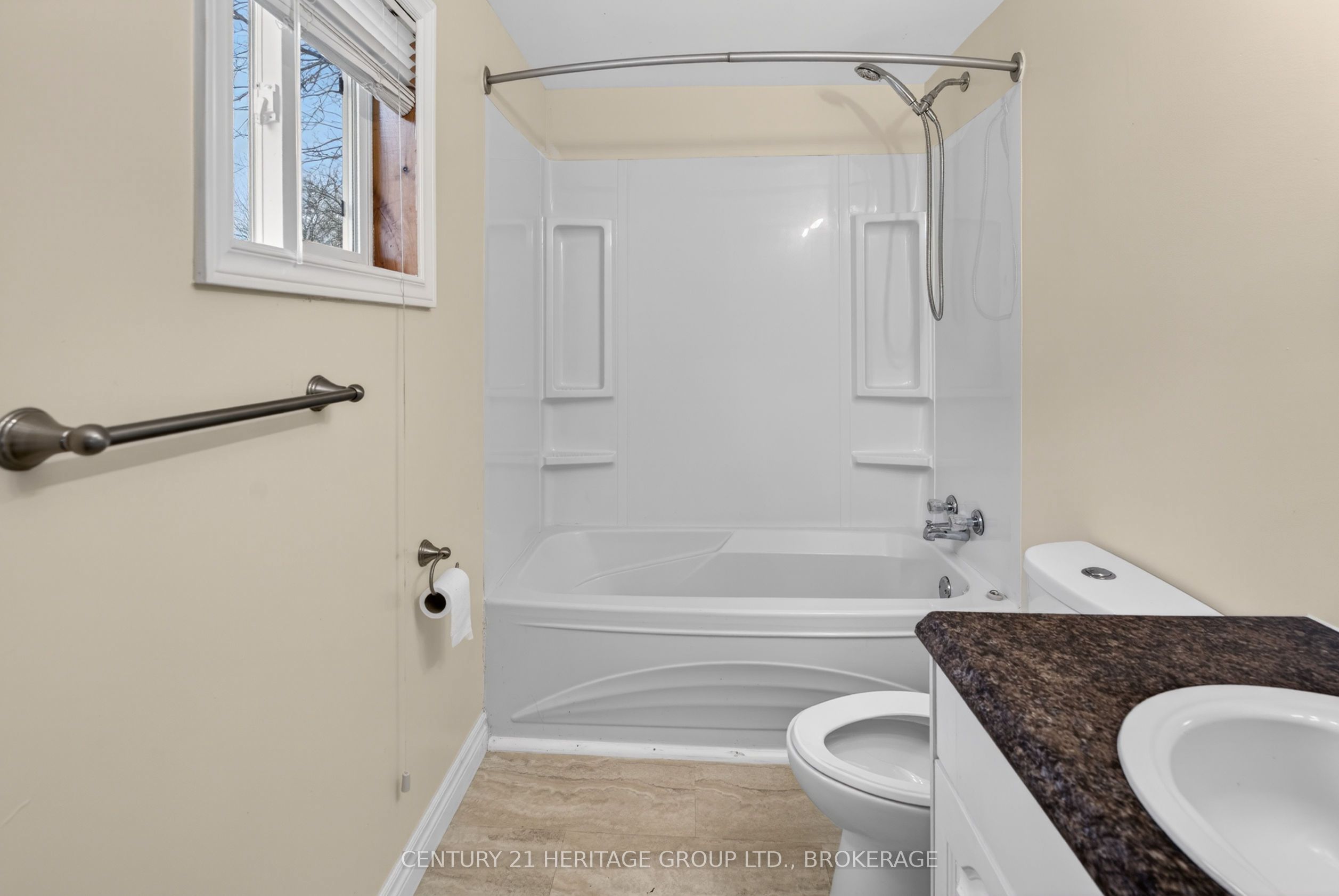77 Portsmouth Avenue Property Photo 25