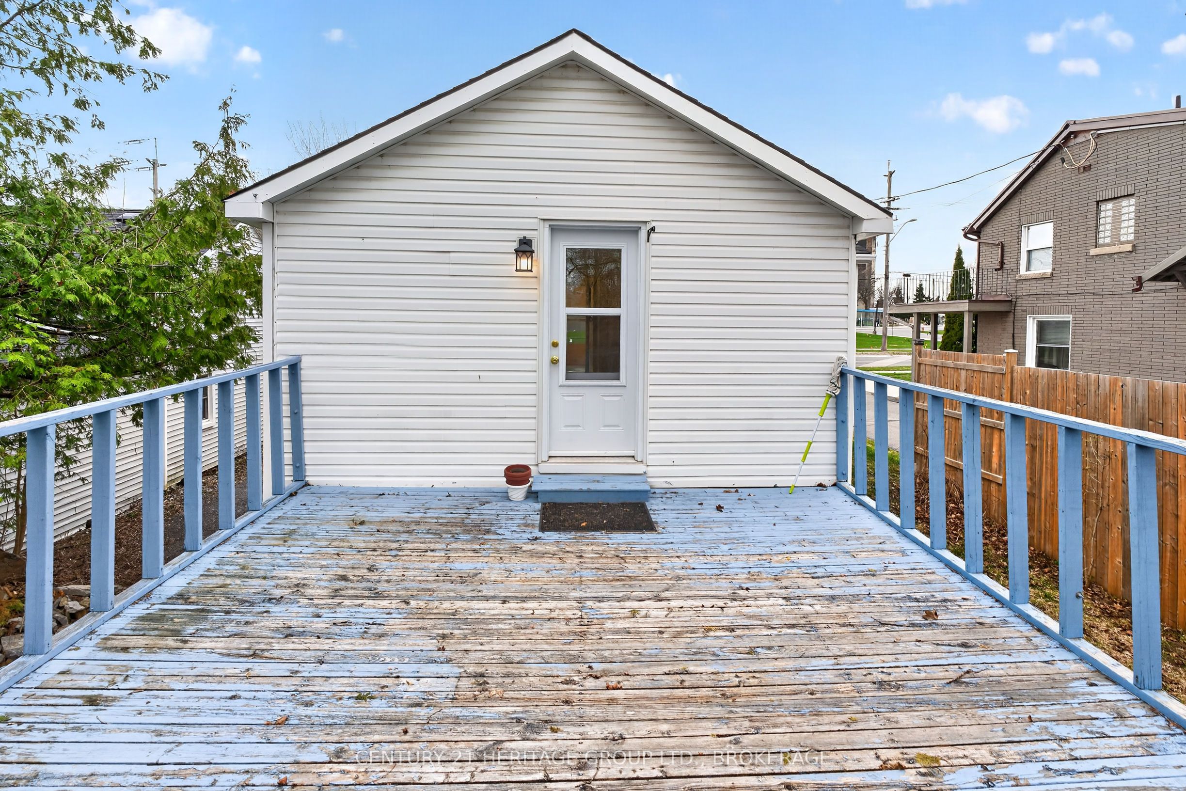 77 Portsmouth Avenue Property Photo 36