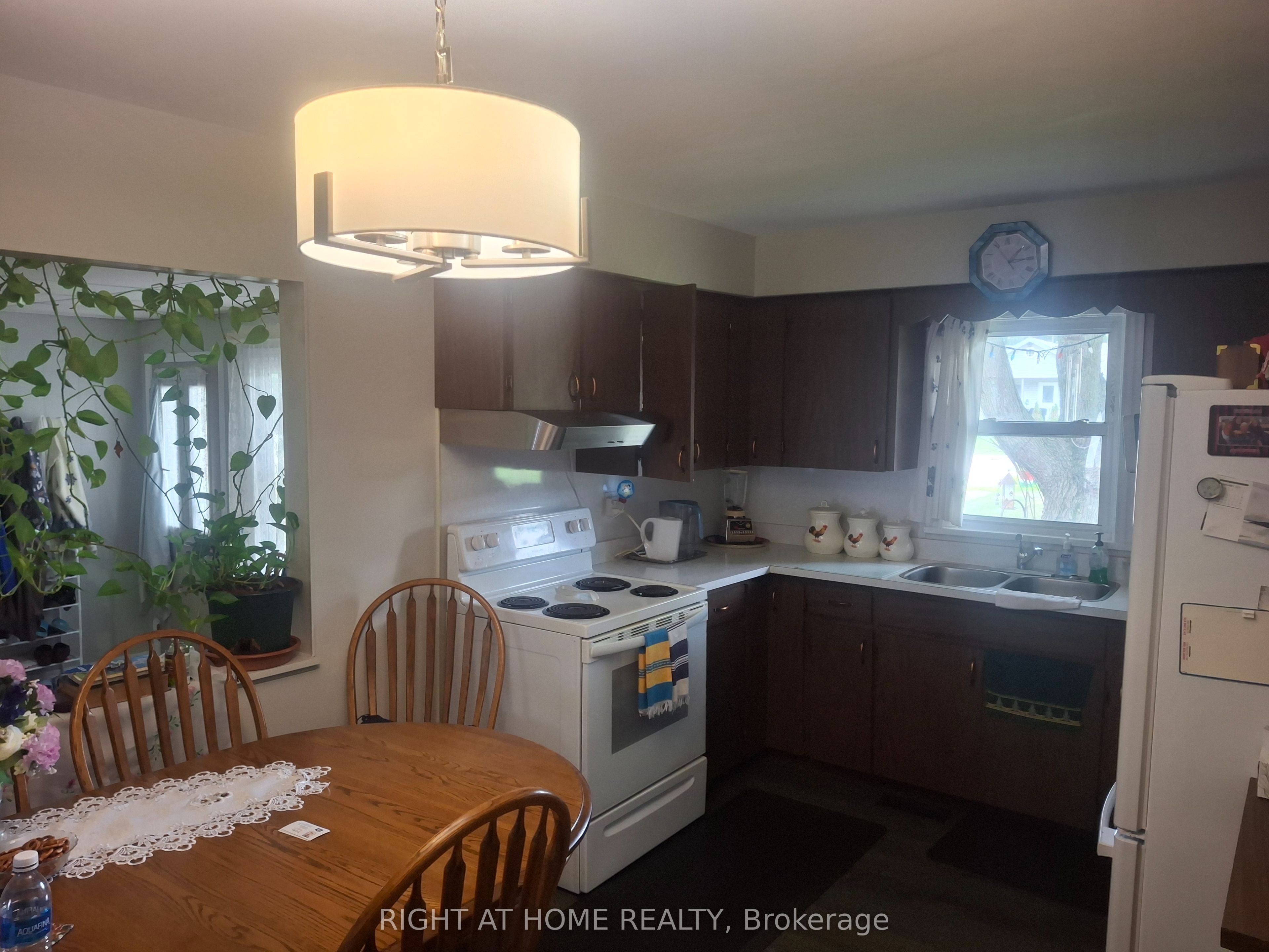 717 Mersea Rd 6 Road E Property Photo 7