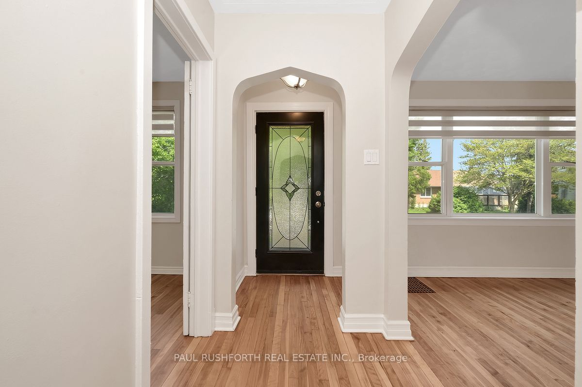 1072 Richard Avenue Property Photo 3