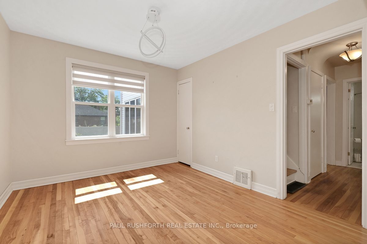 1072 Richard Avenue Property Photo 11