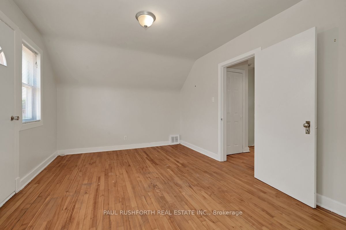 1072 Richard Avenue Property Photo 28