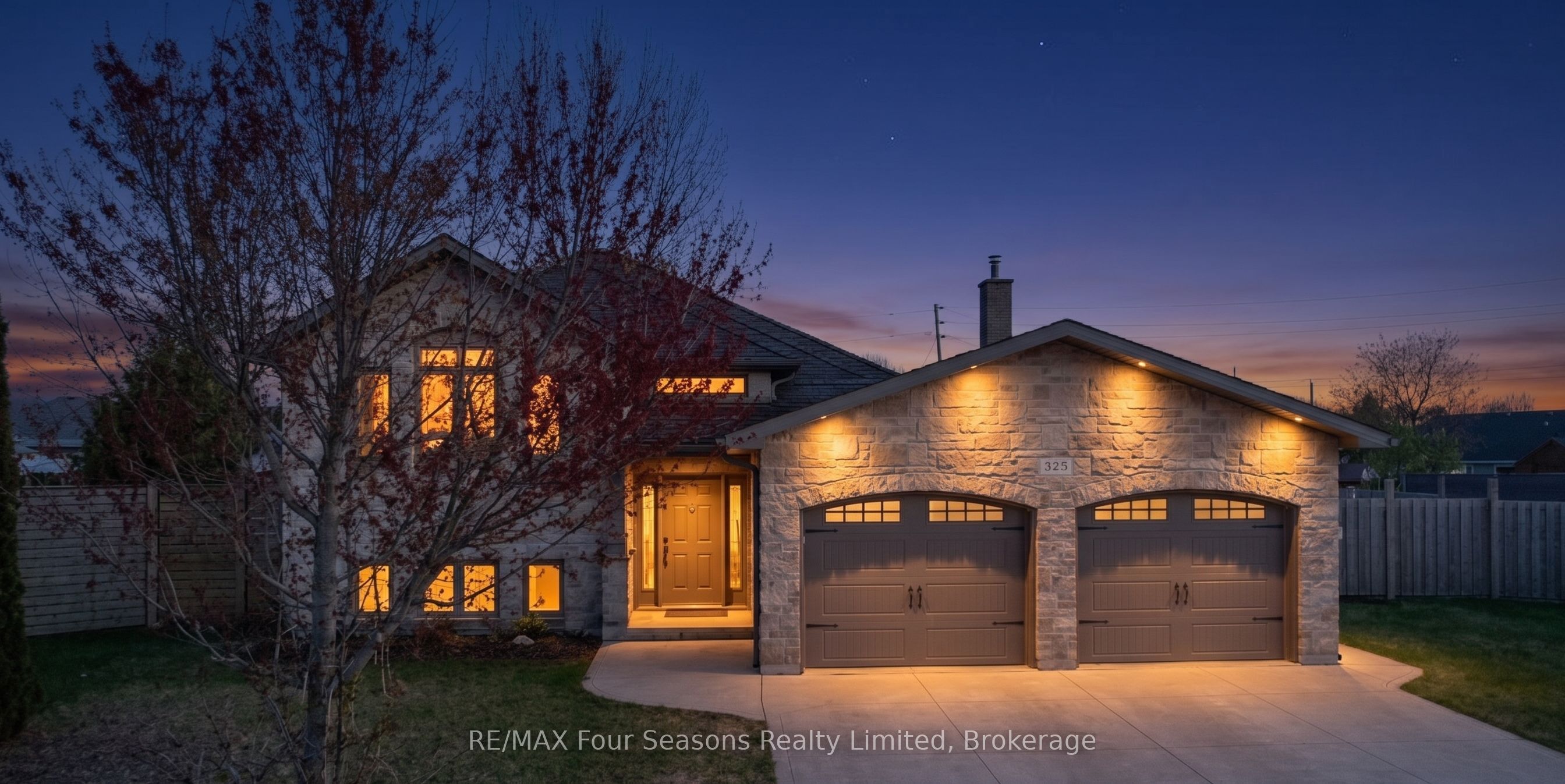 325 Gingrich Crescent Property Photo 1