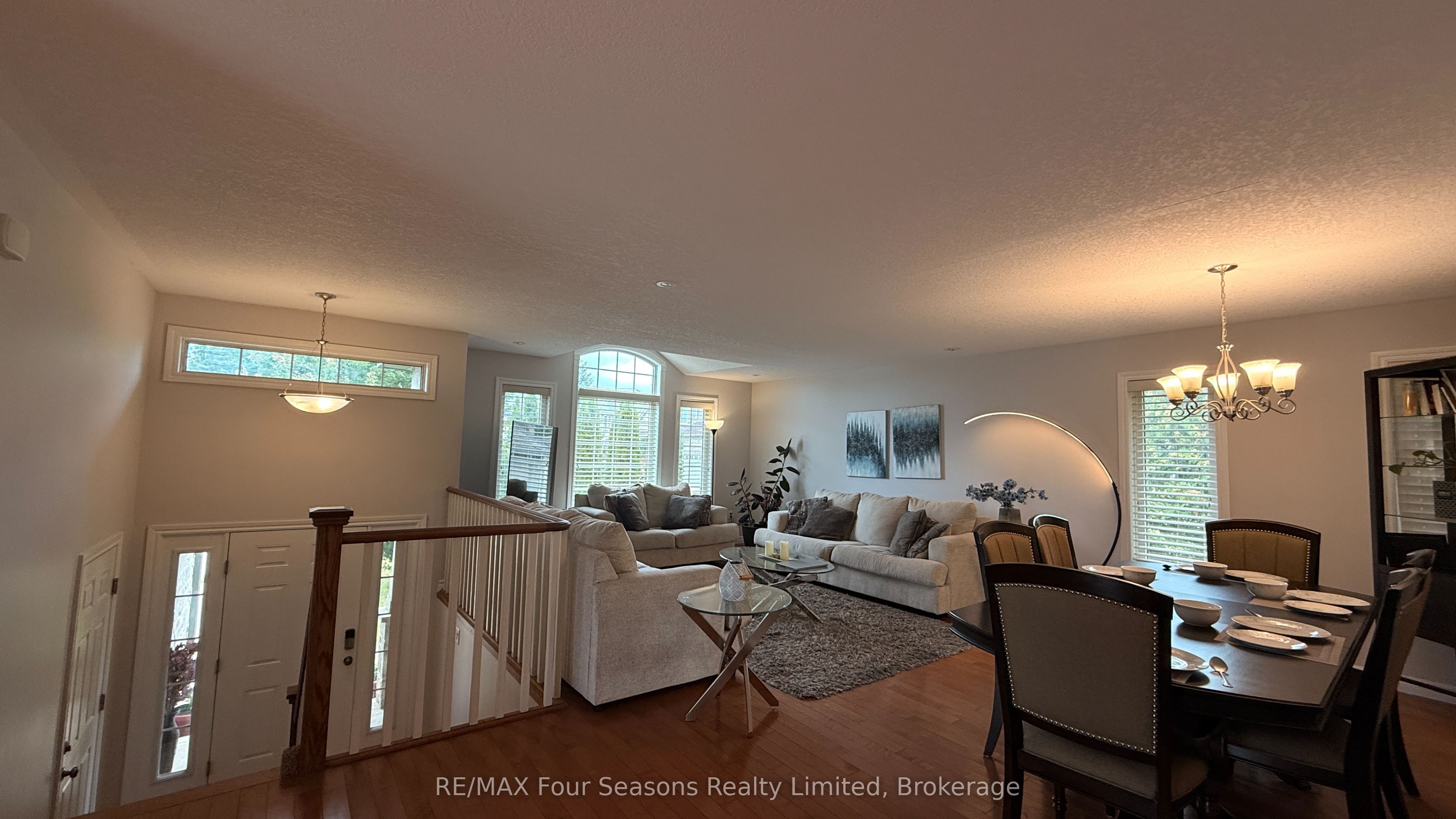 325 Gingrich Crescent Property Photo 15