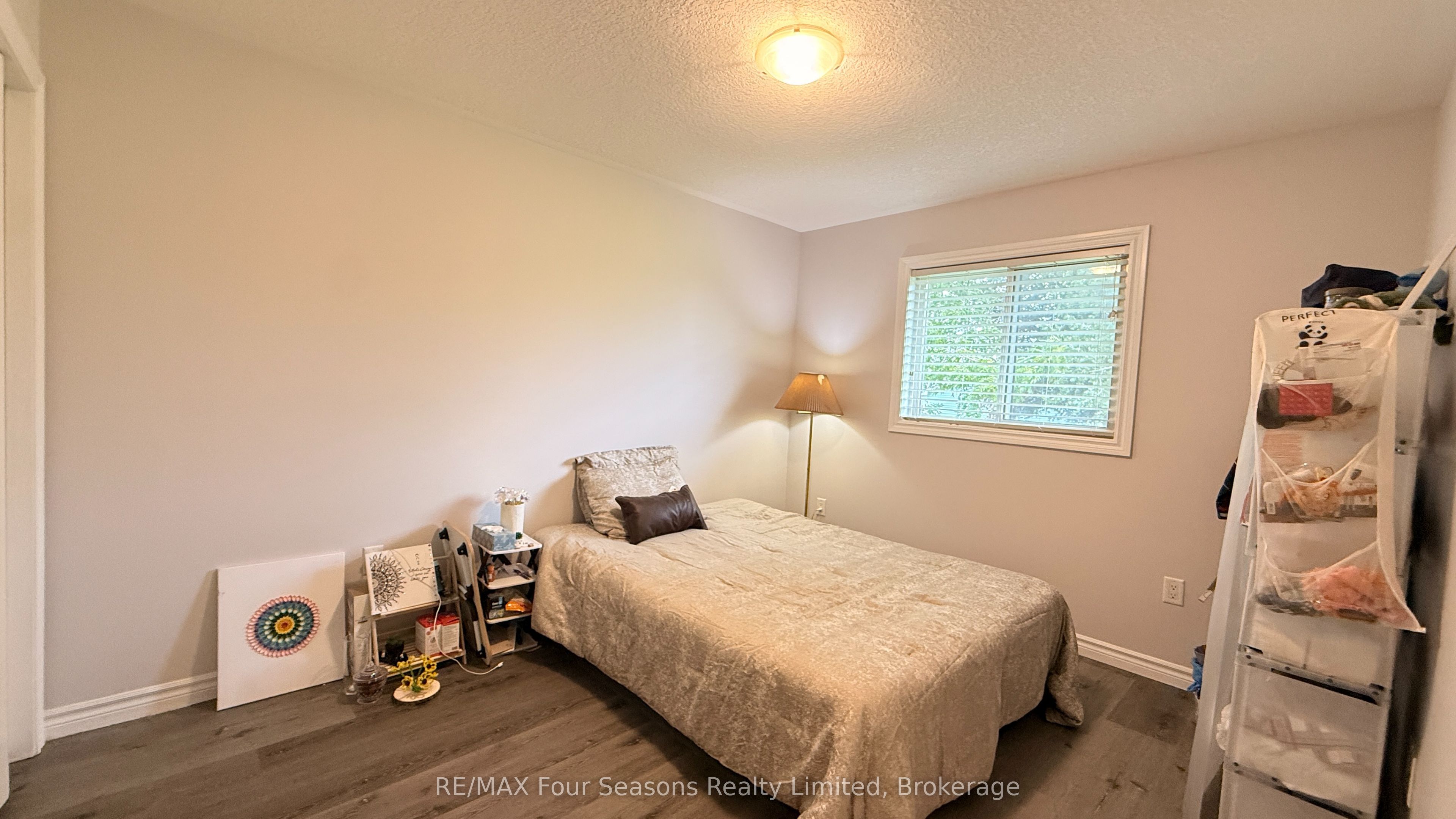 325 Gingrich Crescent Property Photo 18