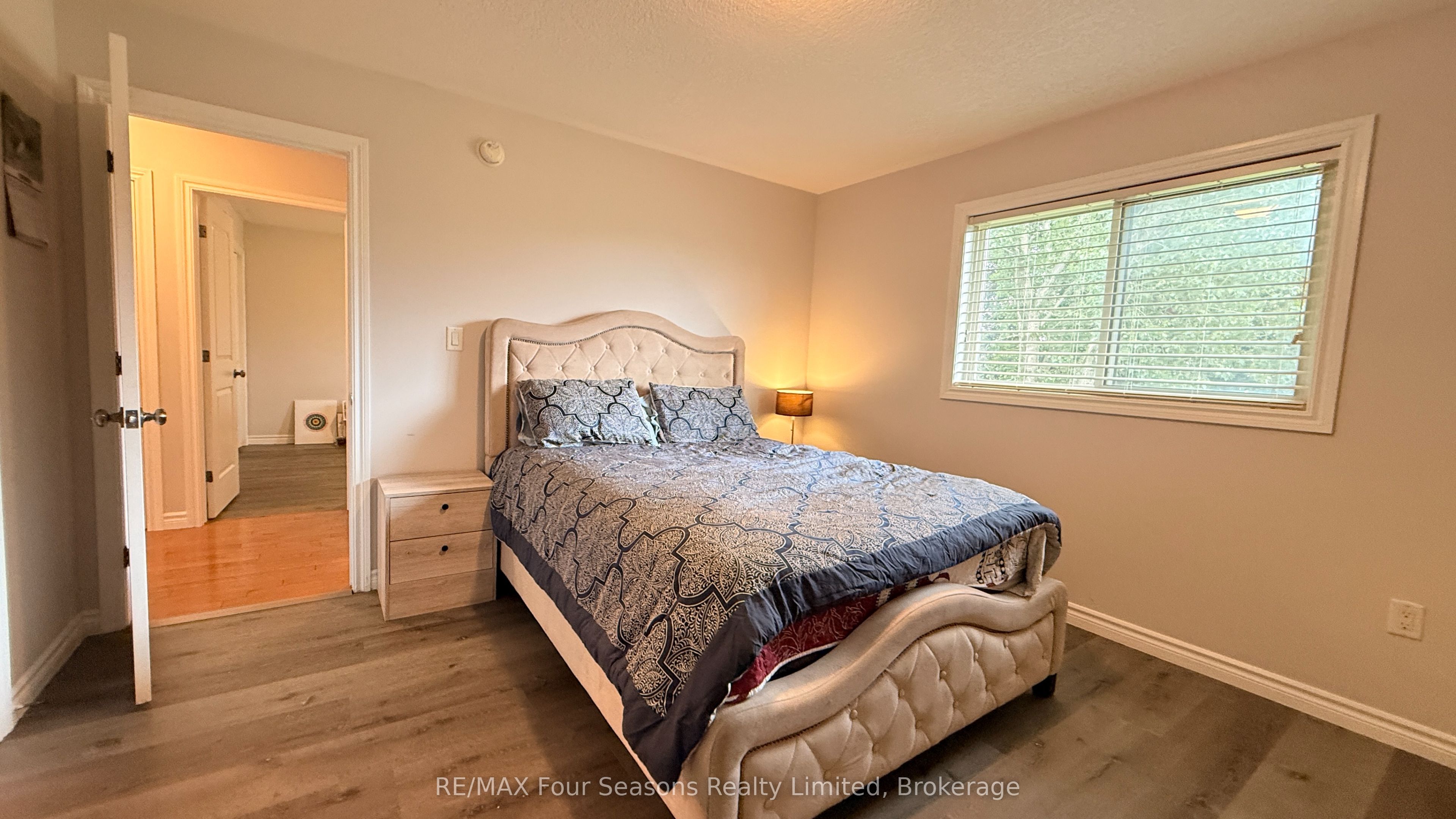 325 Gingrich Crescent Property Photo 21