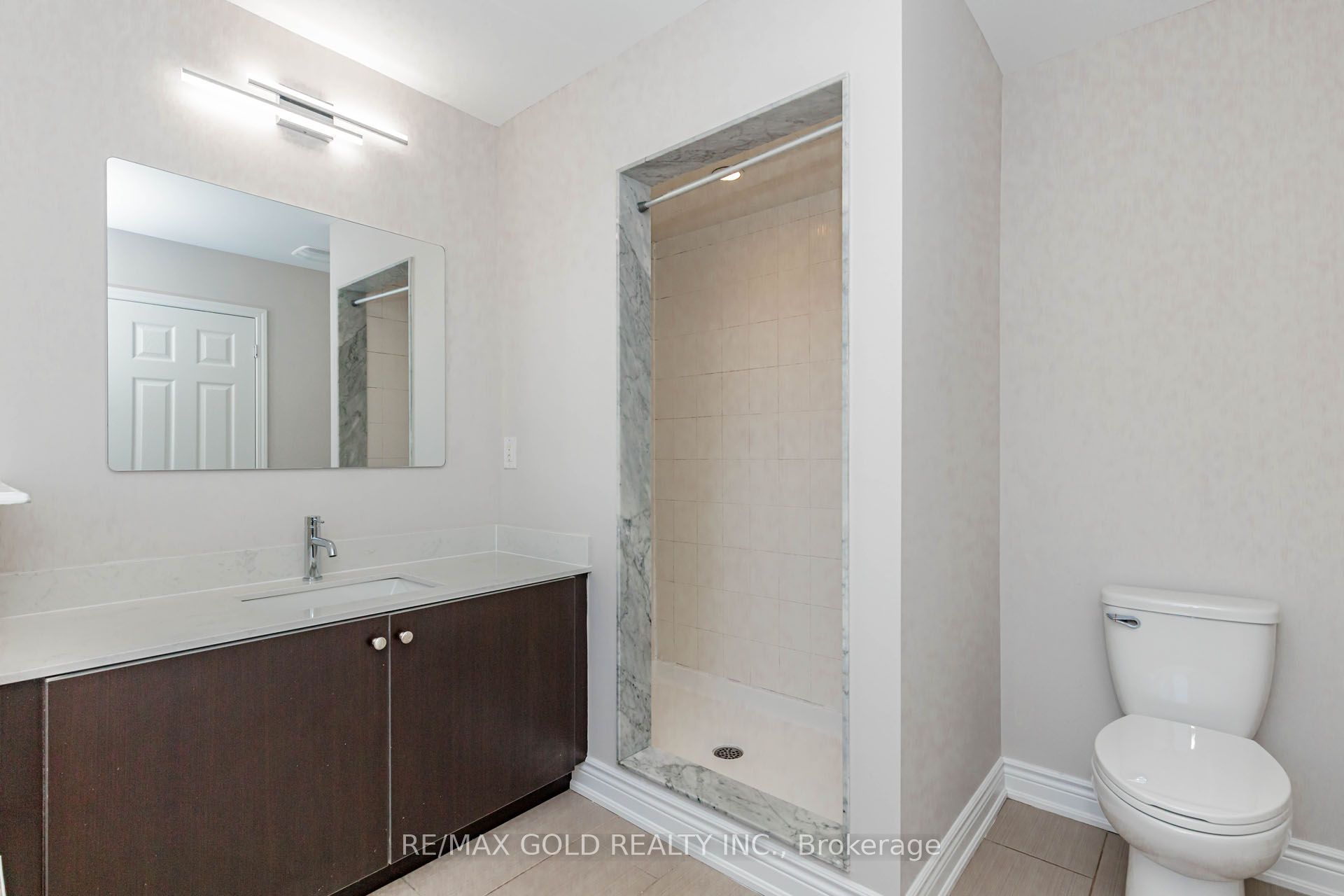 70 Longboat Run W Property Photo 24