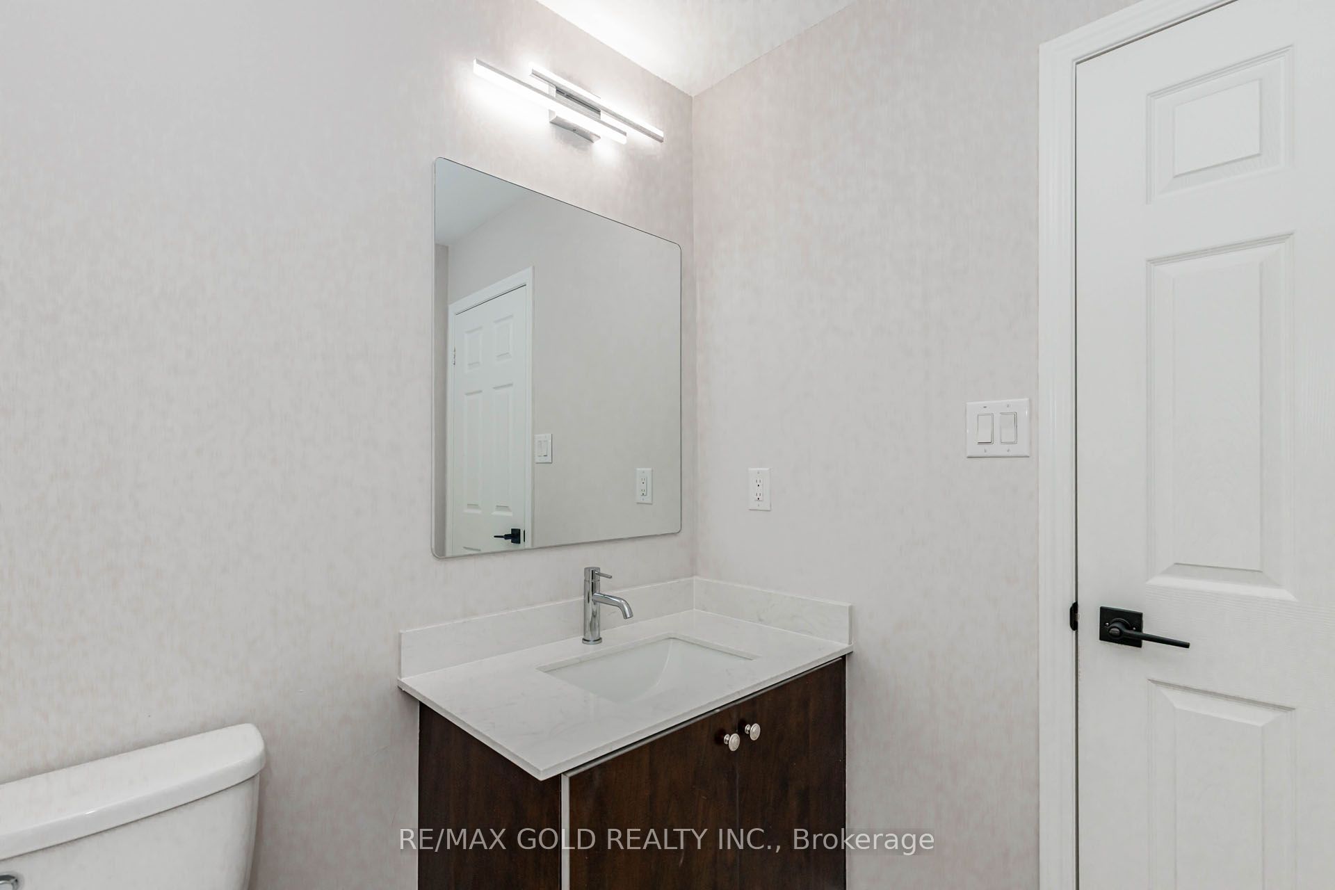 70 Longboat Run W Property Photo 33