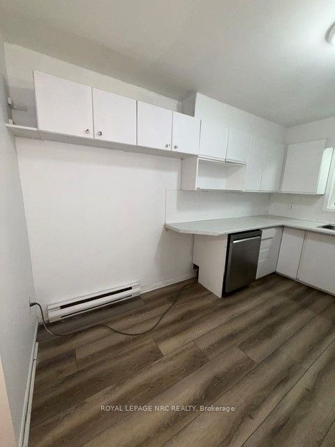 65 Dorchester Boulevard 53 Property Photo 5