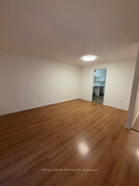 65 Dorchester Boulevard 53 Property Photo 9