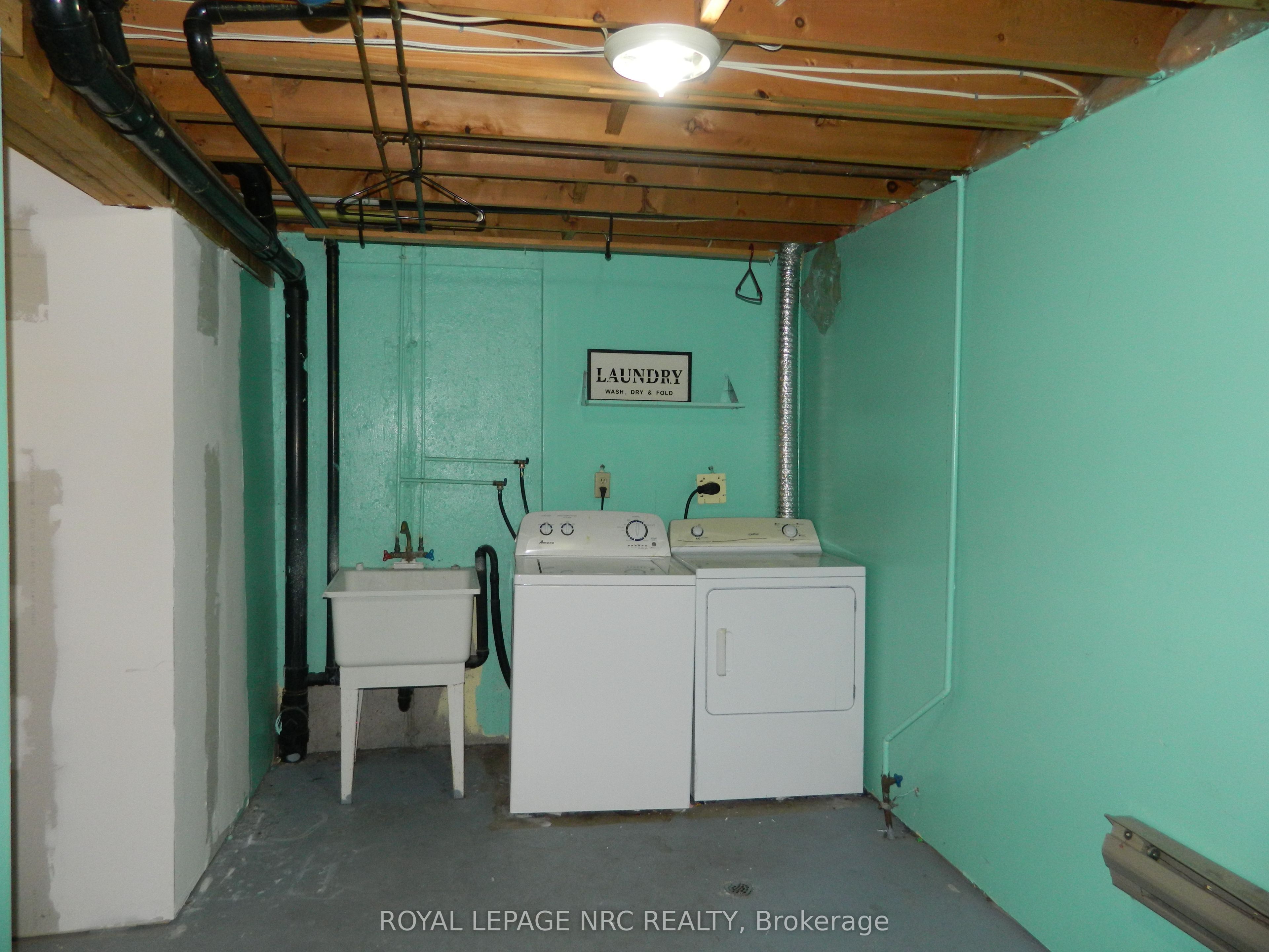65 Dorchester Boulevard 53 Property Photo 16
