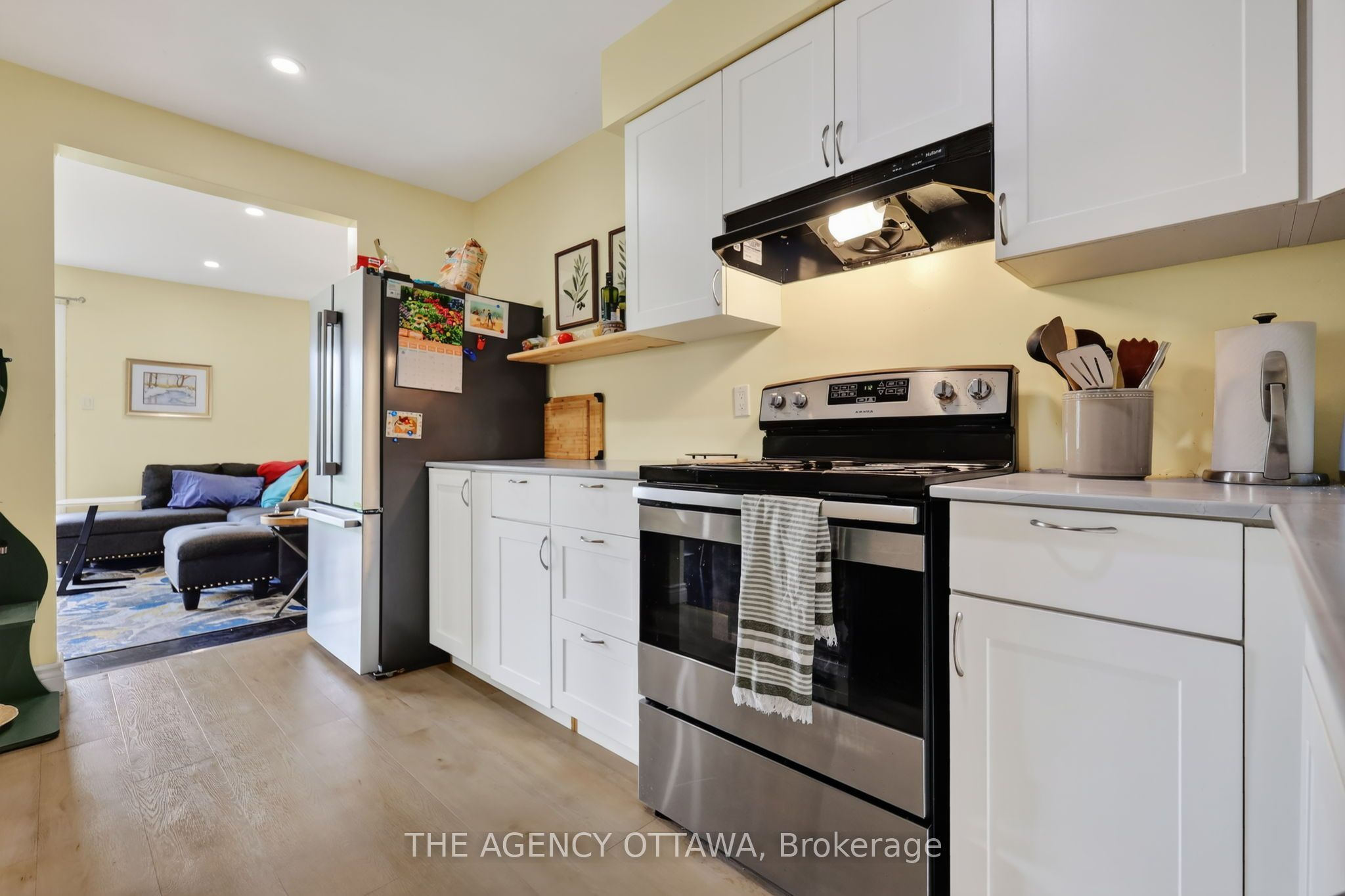 1775 Stonehenge Crescent Property Photo 7