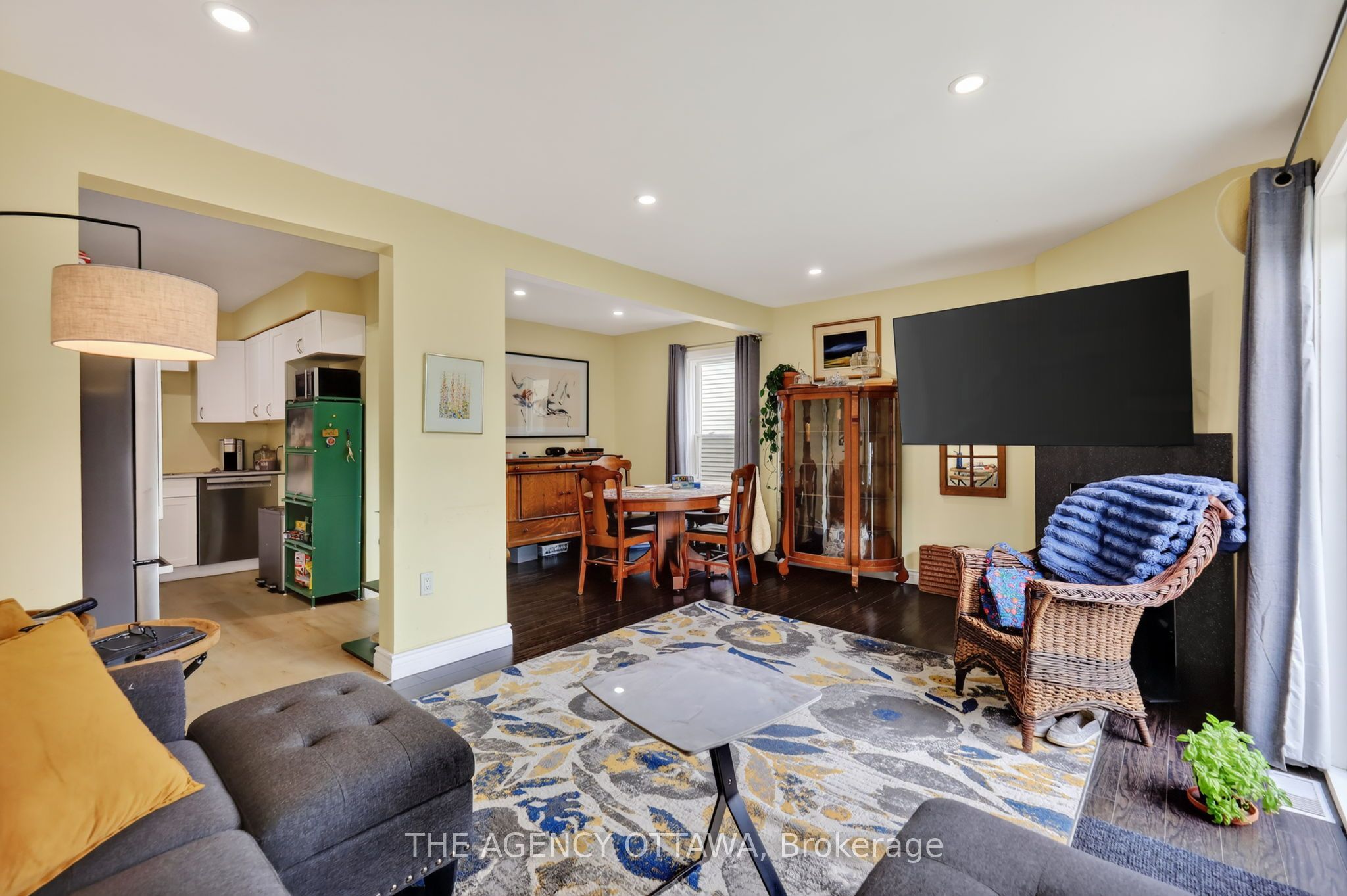 1775 Stonehenge Crescent Property Photo 16