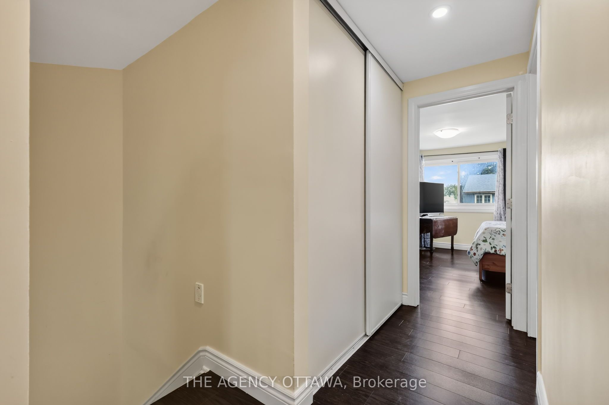 1775 Stonehenge Crescent Property Photo 21