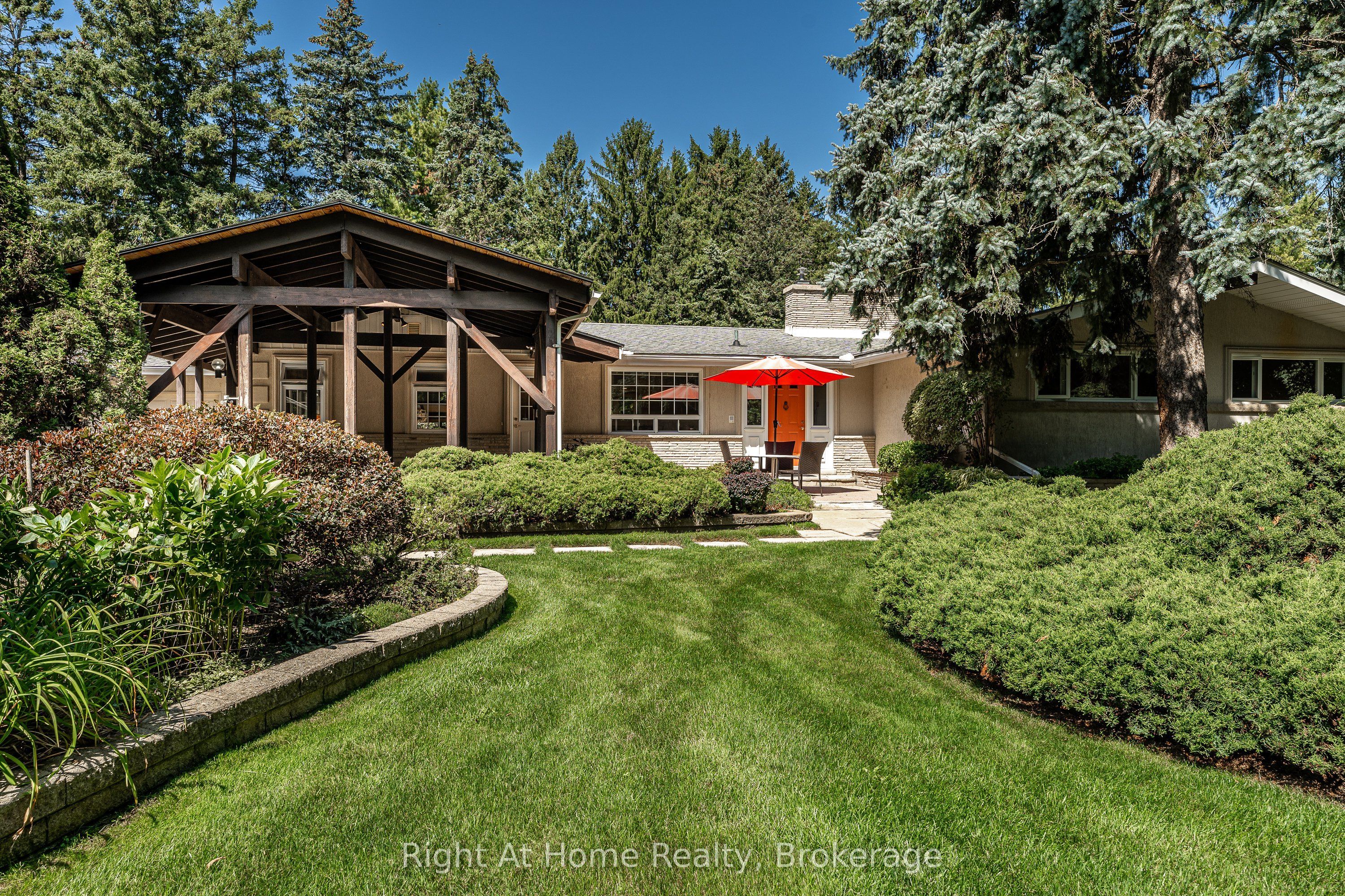 2880 Forest Road Property Photo 2