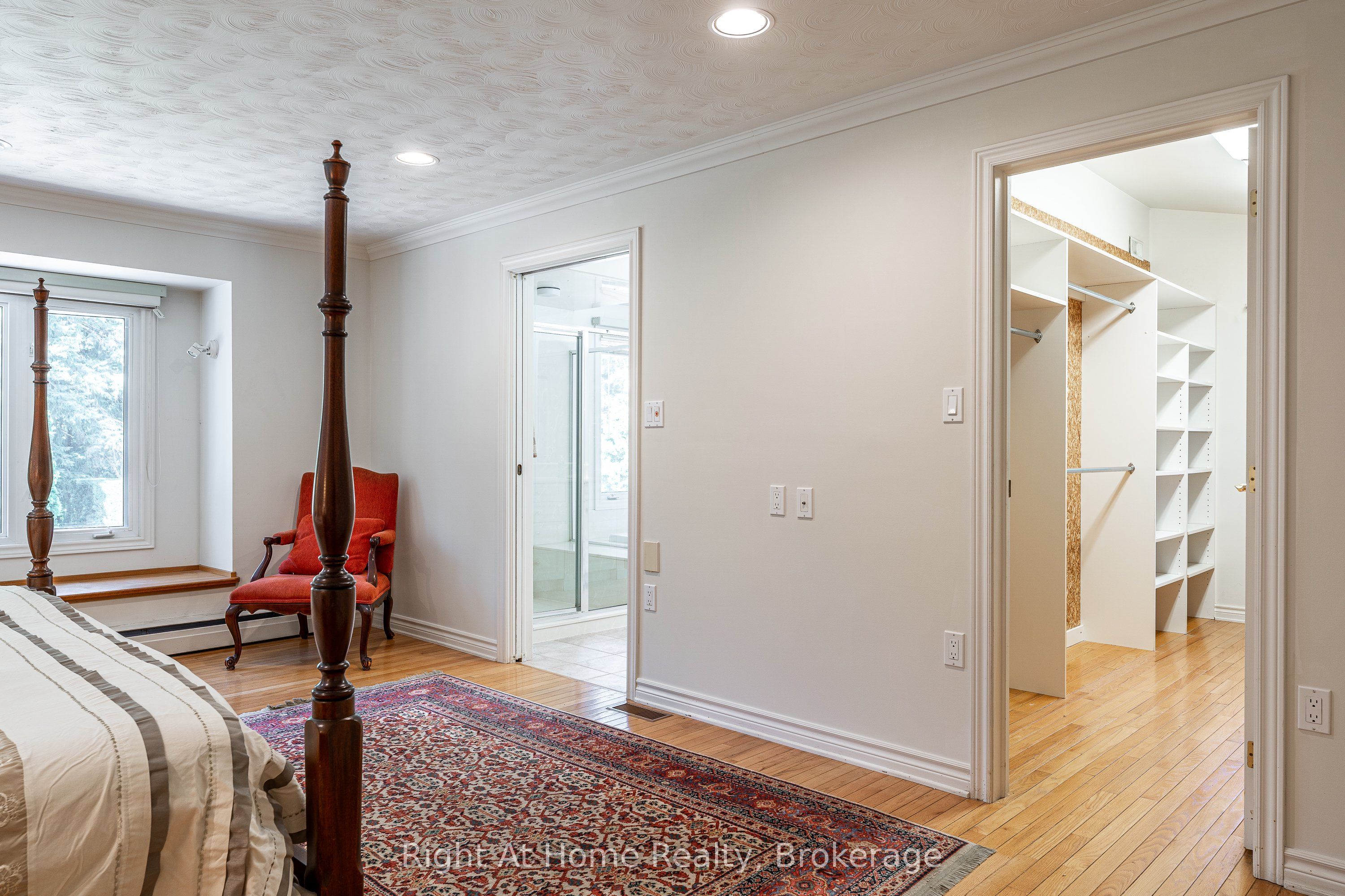 2880 Forest Road Property Photo 18