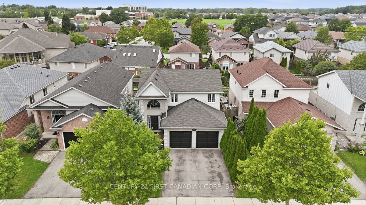 1687 Coronation Drive Property Photo 3