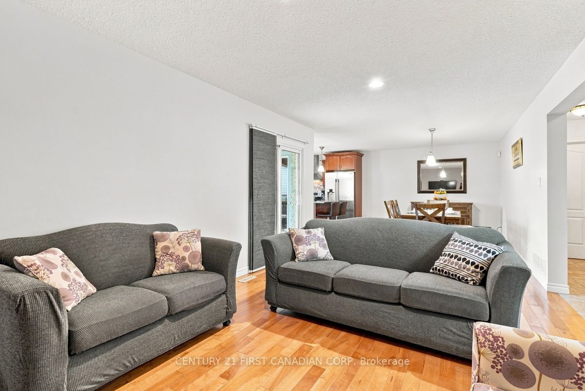 1687 Coronation Drive Property Photo 13