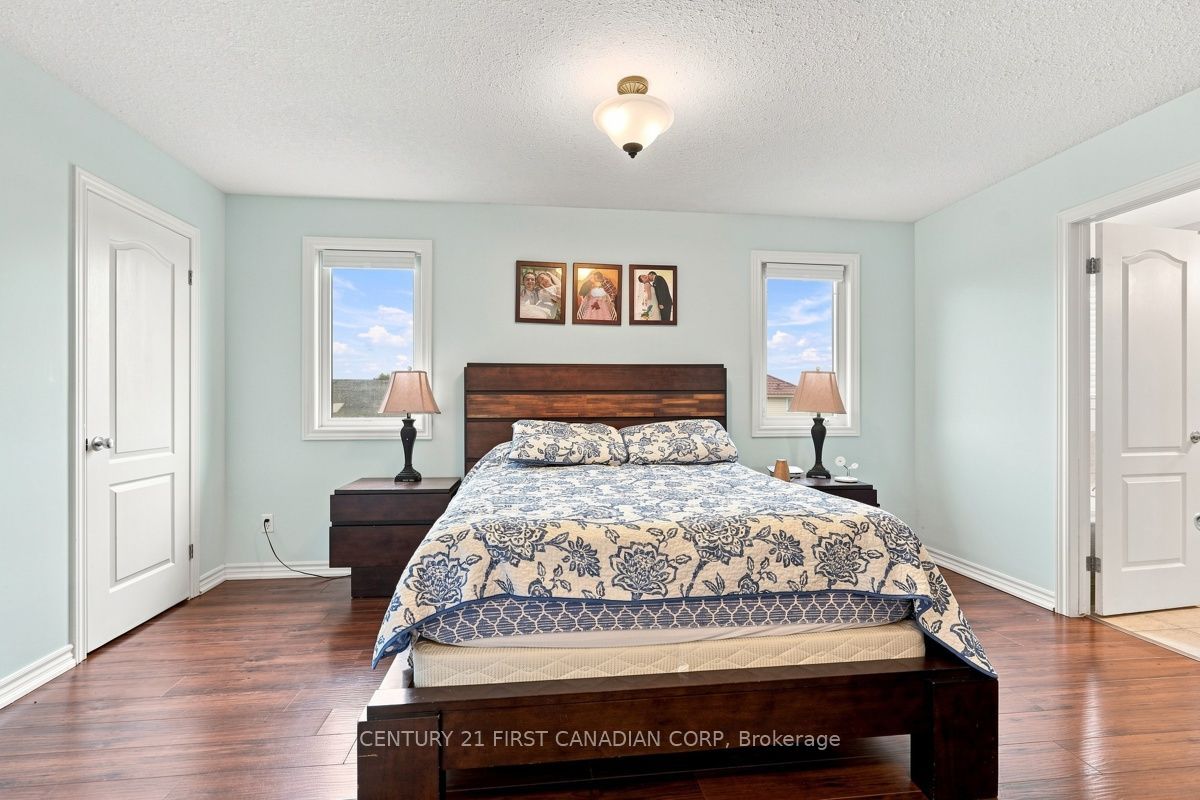 1687 Coronation Drive Property Photo 21