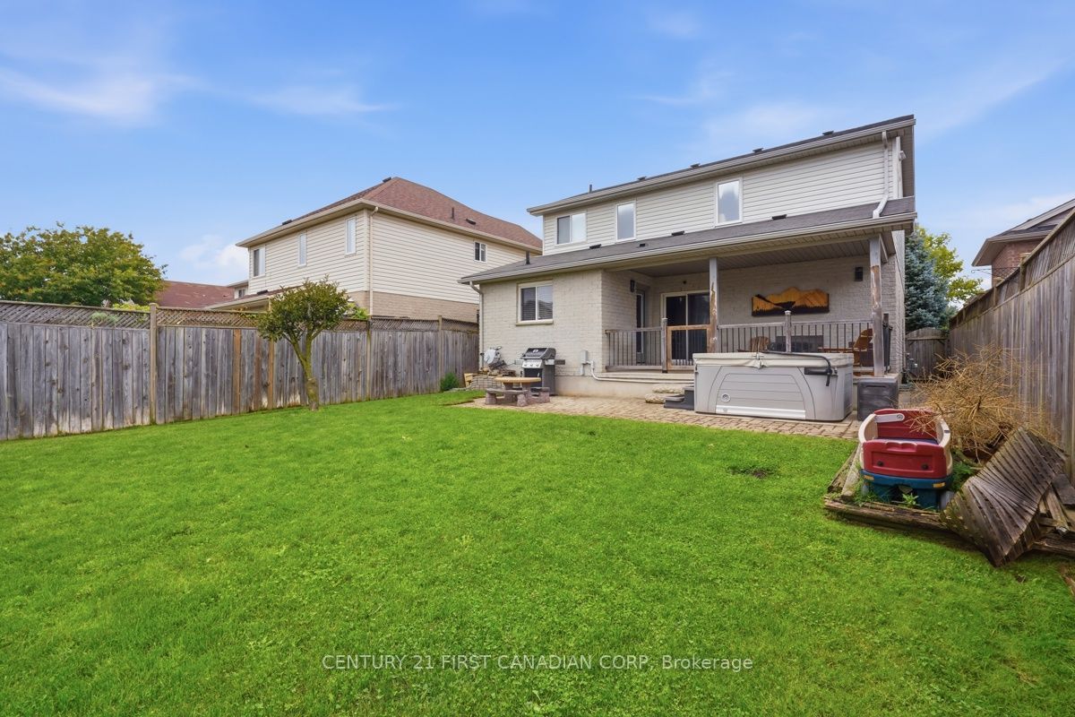 1687 Coronation Drive Property Photo 45