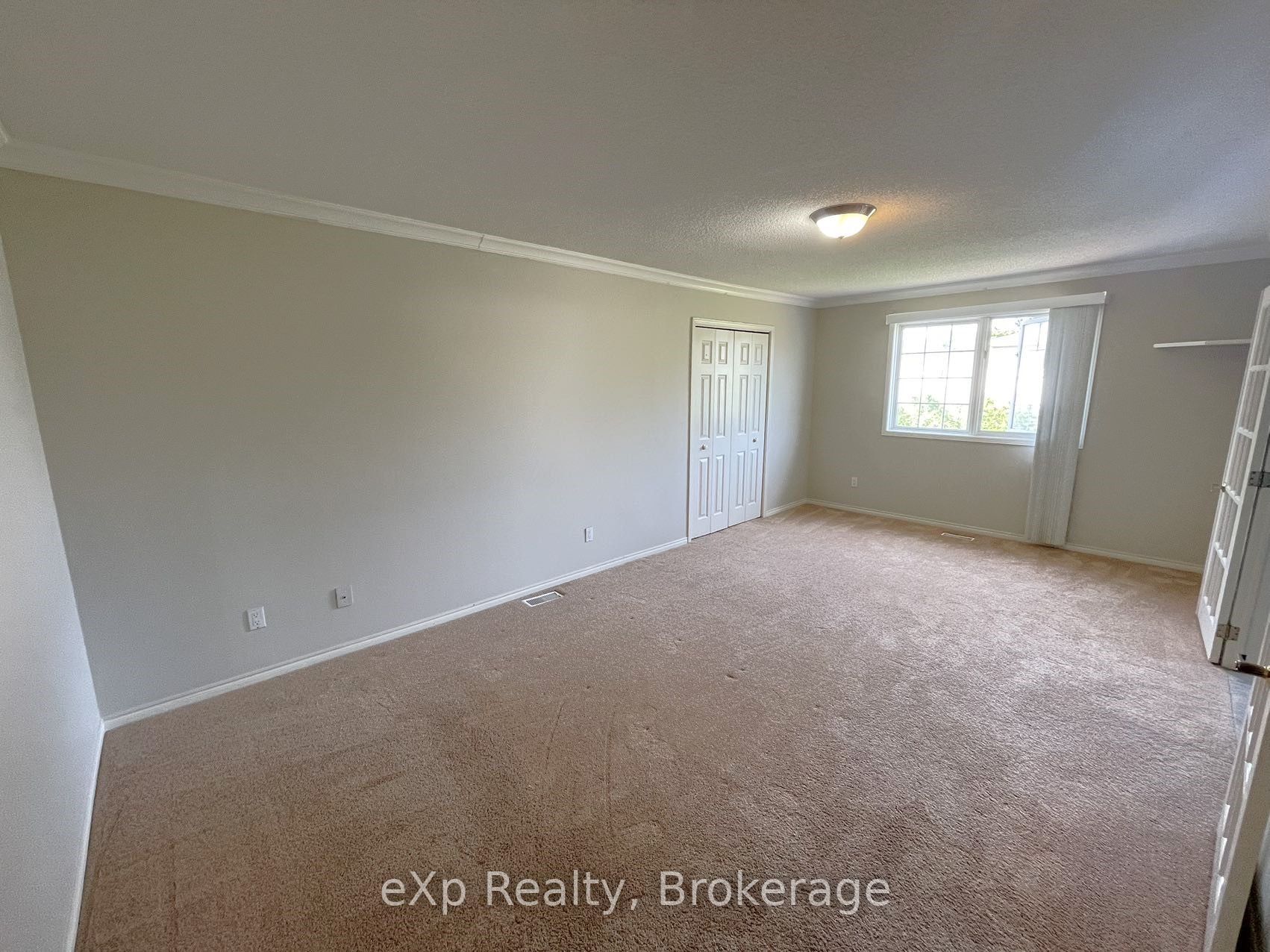 12 Sherwood Crescent Property Photo 15