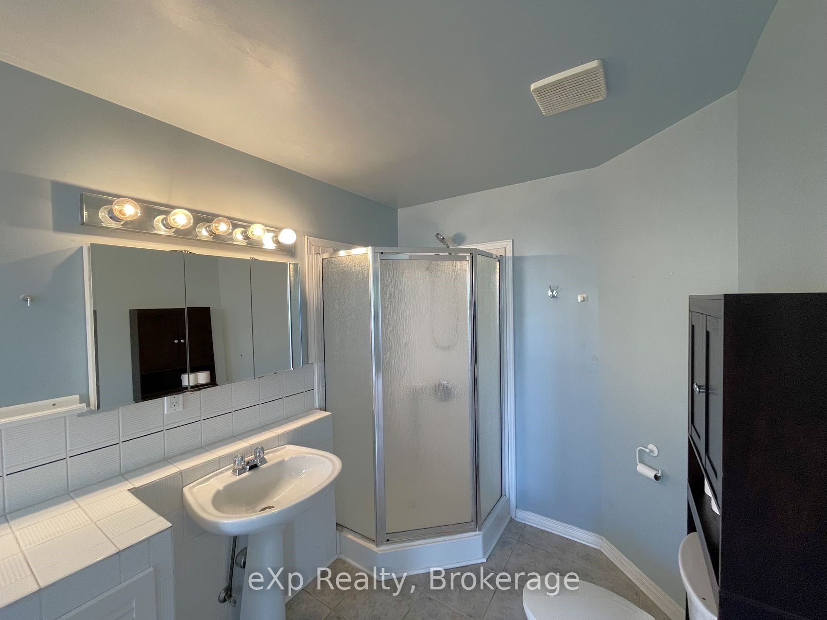 12 Sherwood Crescent Property Photo 17