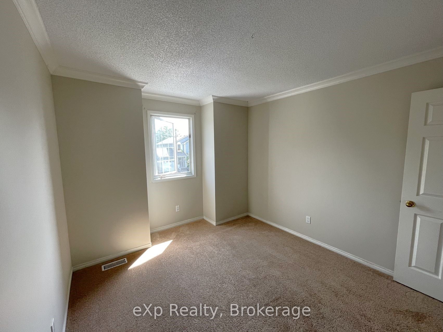 12 Sherwood Crescent Property Photo 21