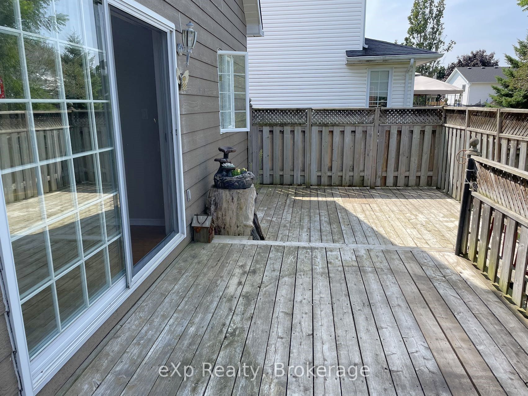 12 Sherwood Crescent Property Photo 27