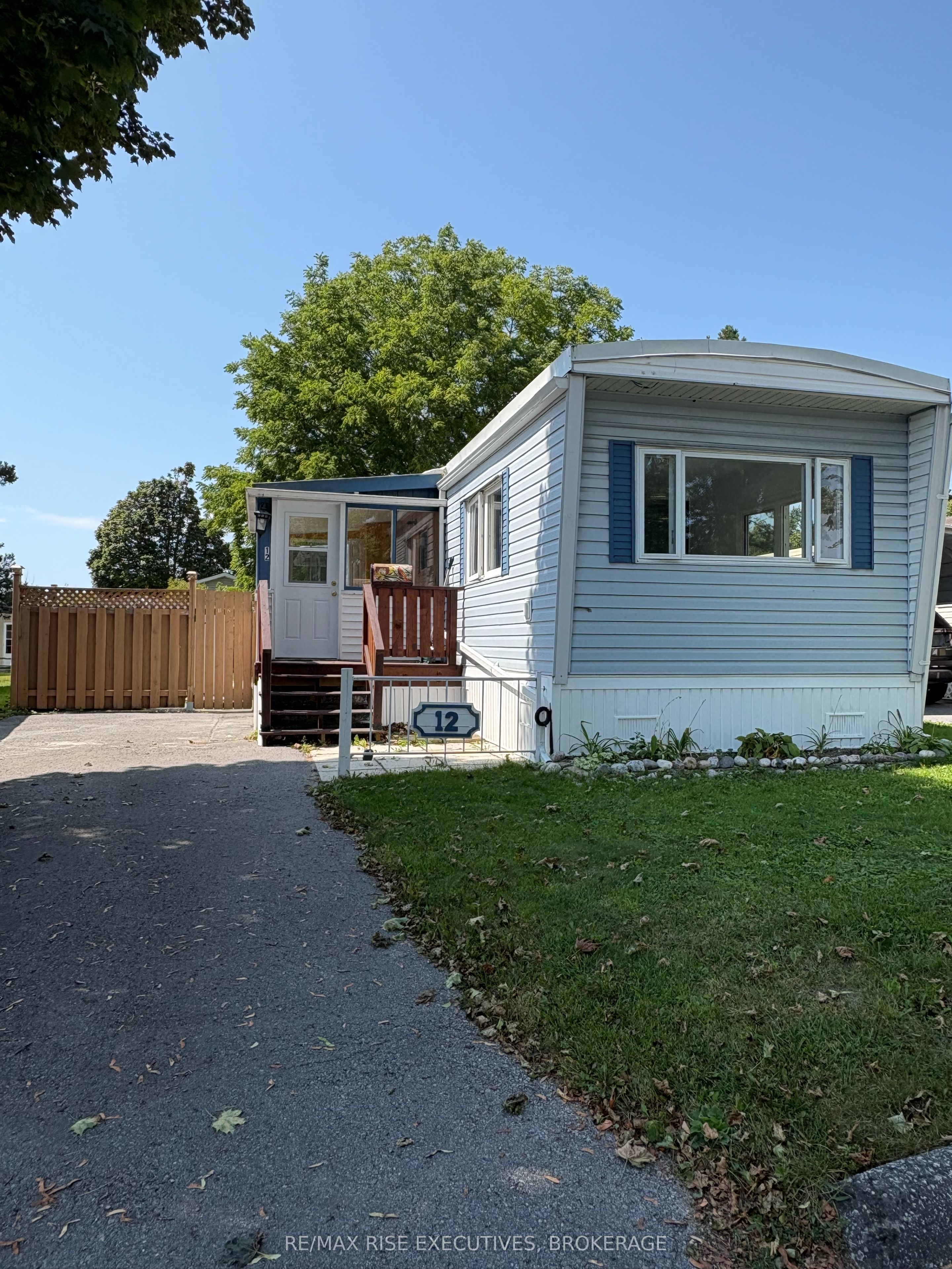 12 Wentworth Drive Property Photo 2