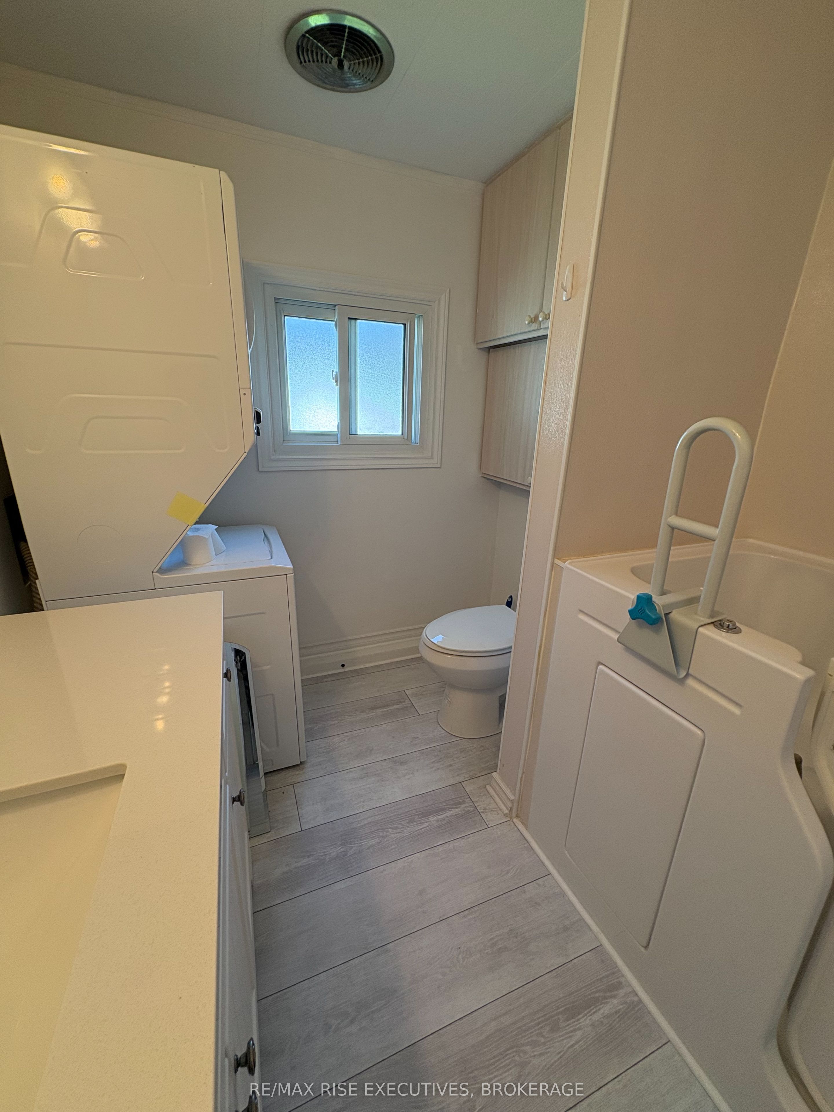 12 Wentworth Drive Property Photo 10