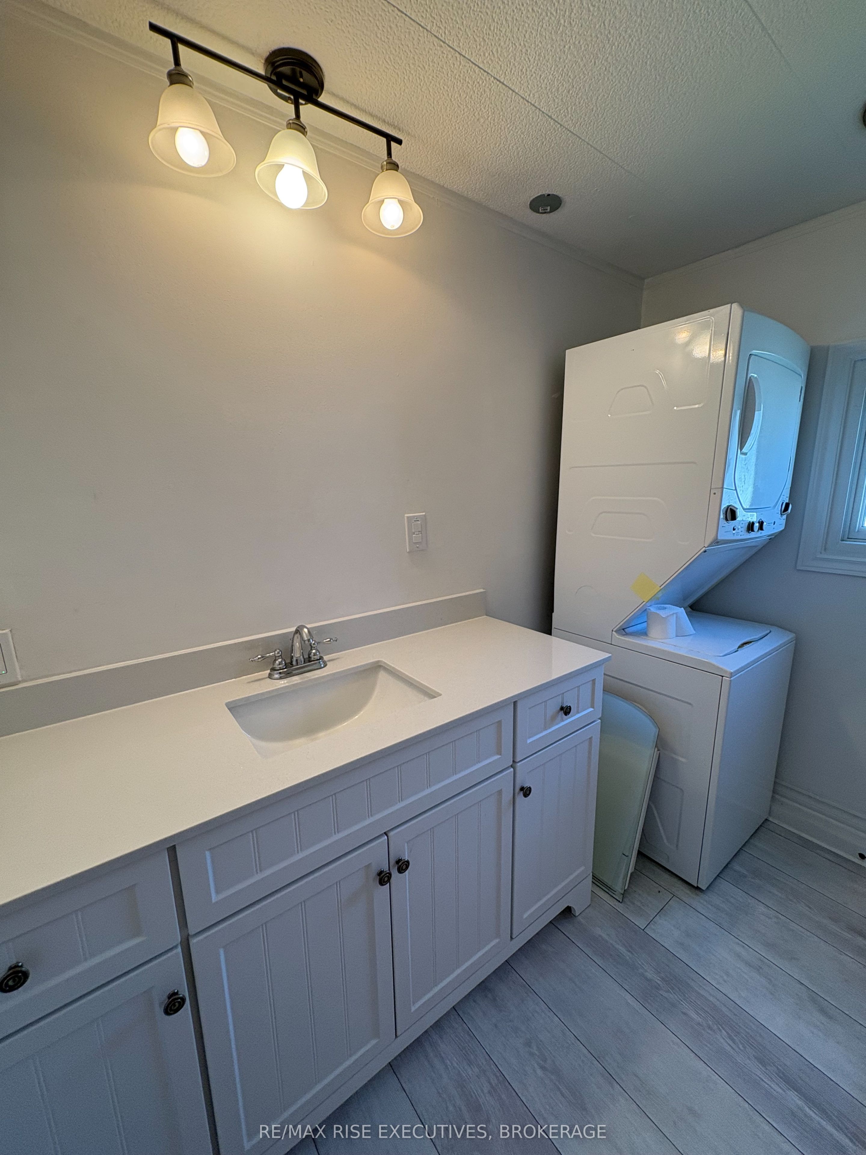 12 Wentworth Drive Property Photo 11