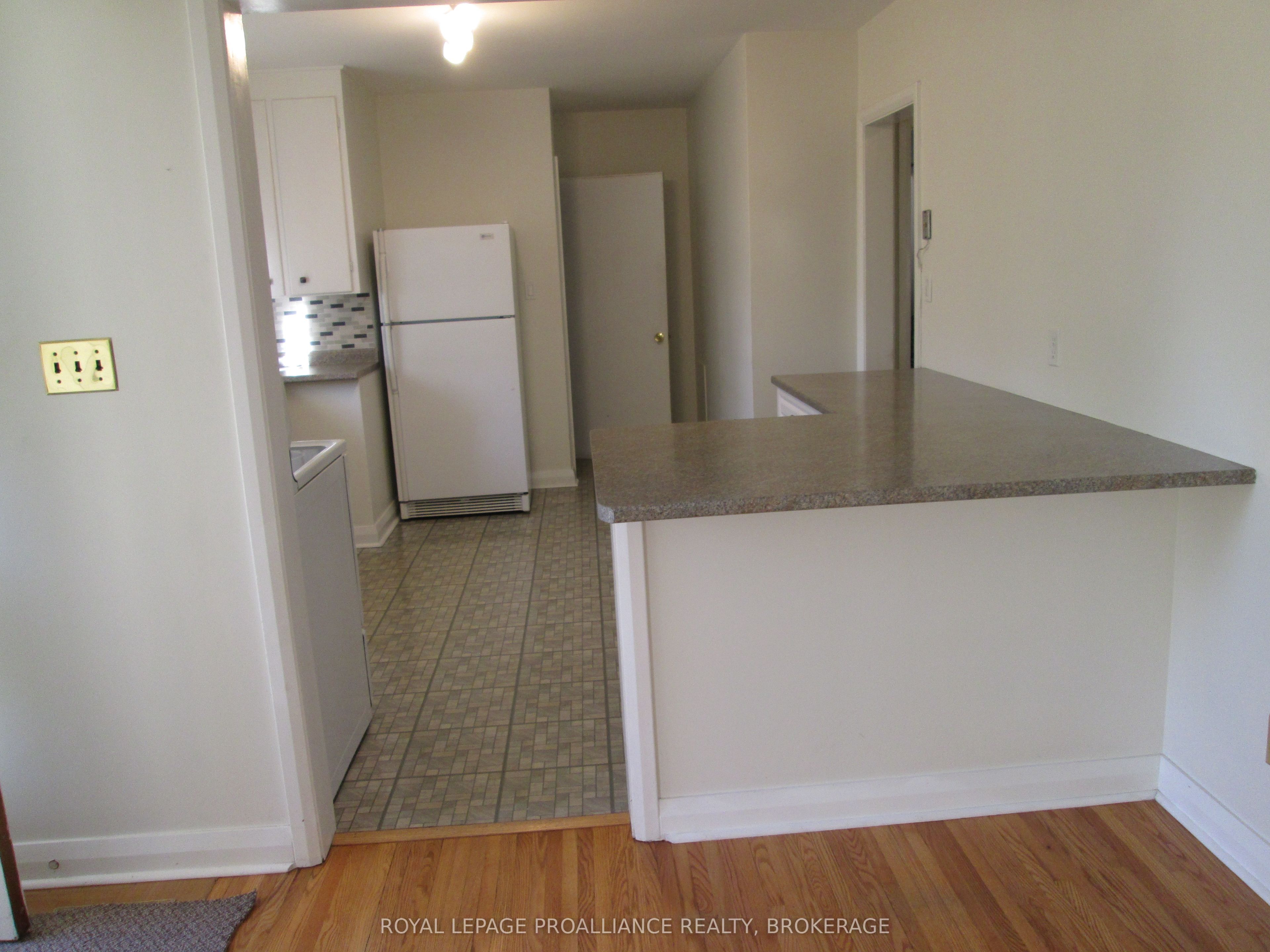 50 Campbell Crescent Property Photo 3