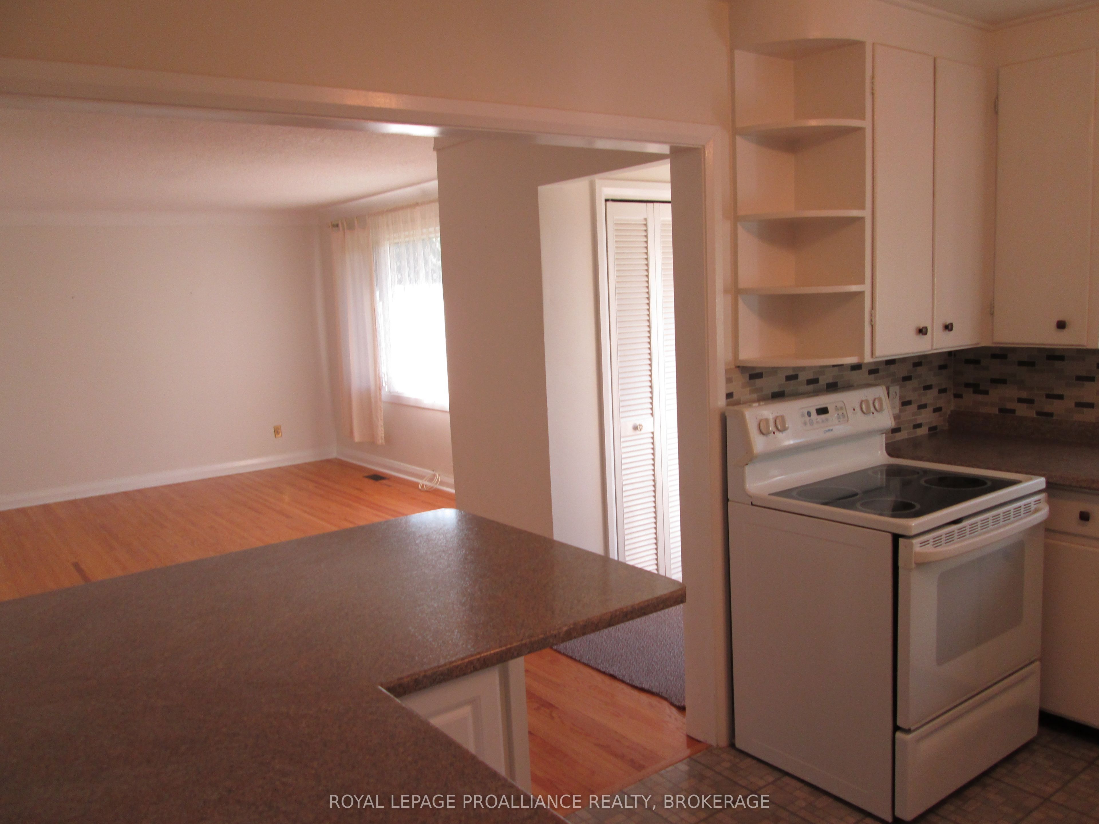 50 Campbell Crescent Property Photo 4