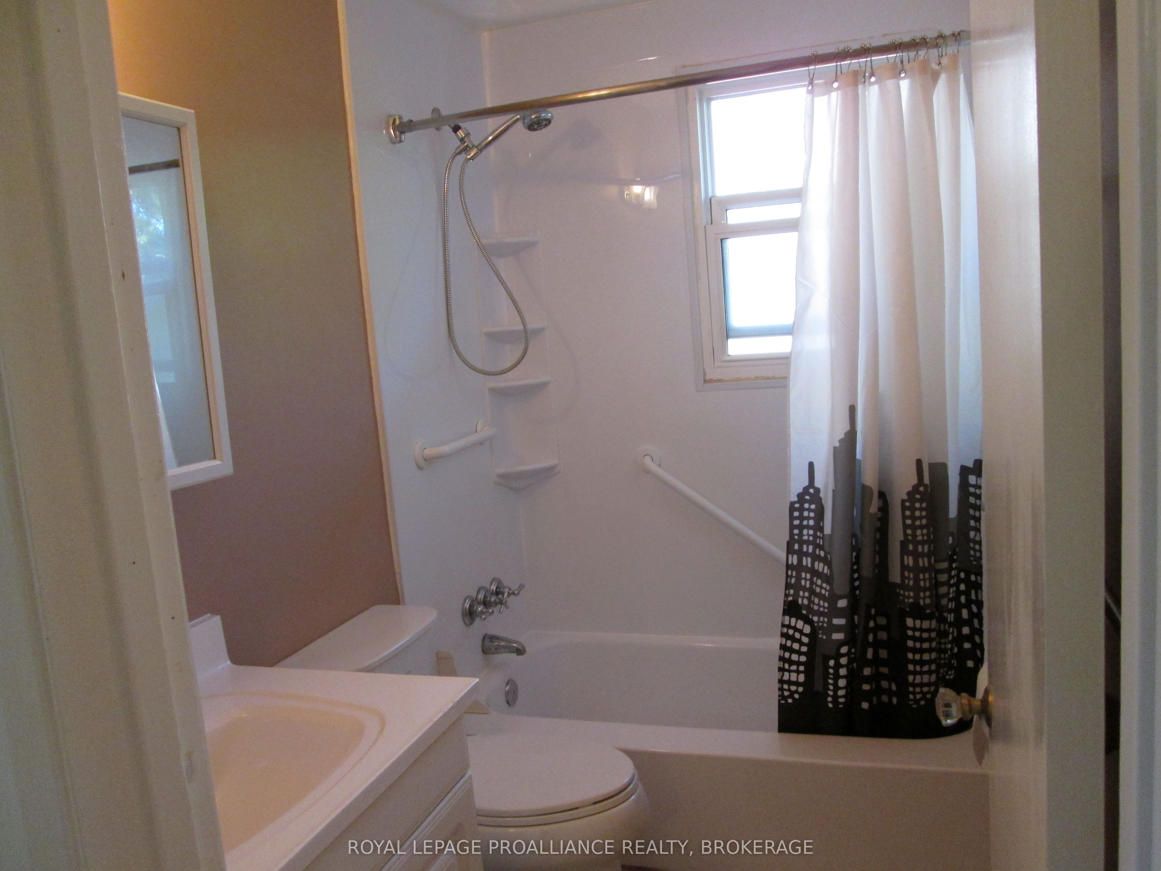50 Campbell Crescent Property Photo 8