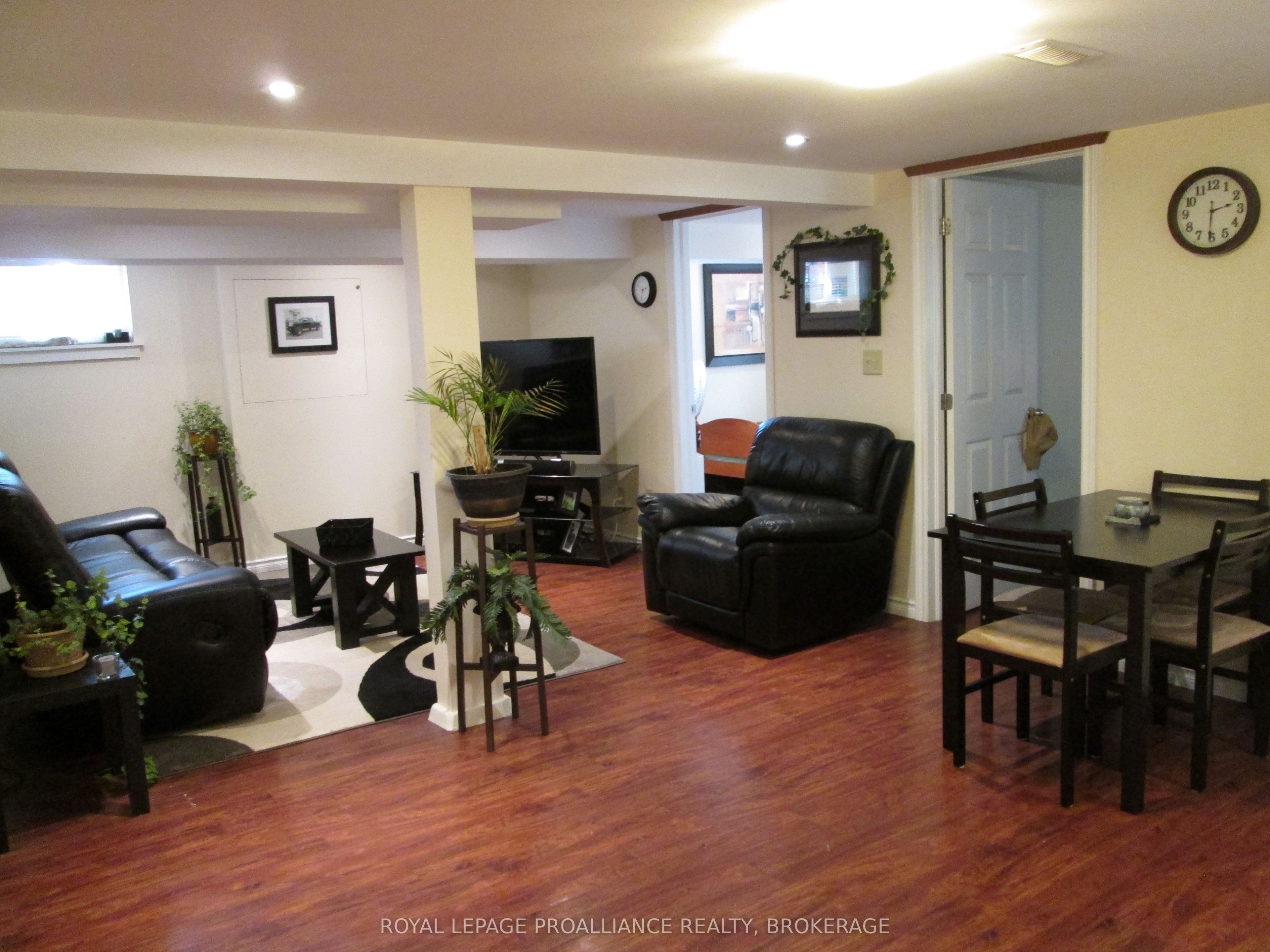 50 Campbell Crescent Property Photo 10