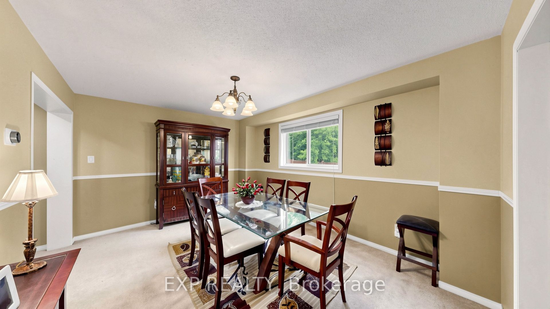 28 Hurlbut Place Property Photo 6