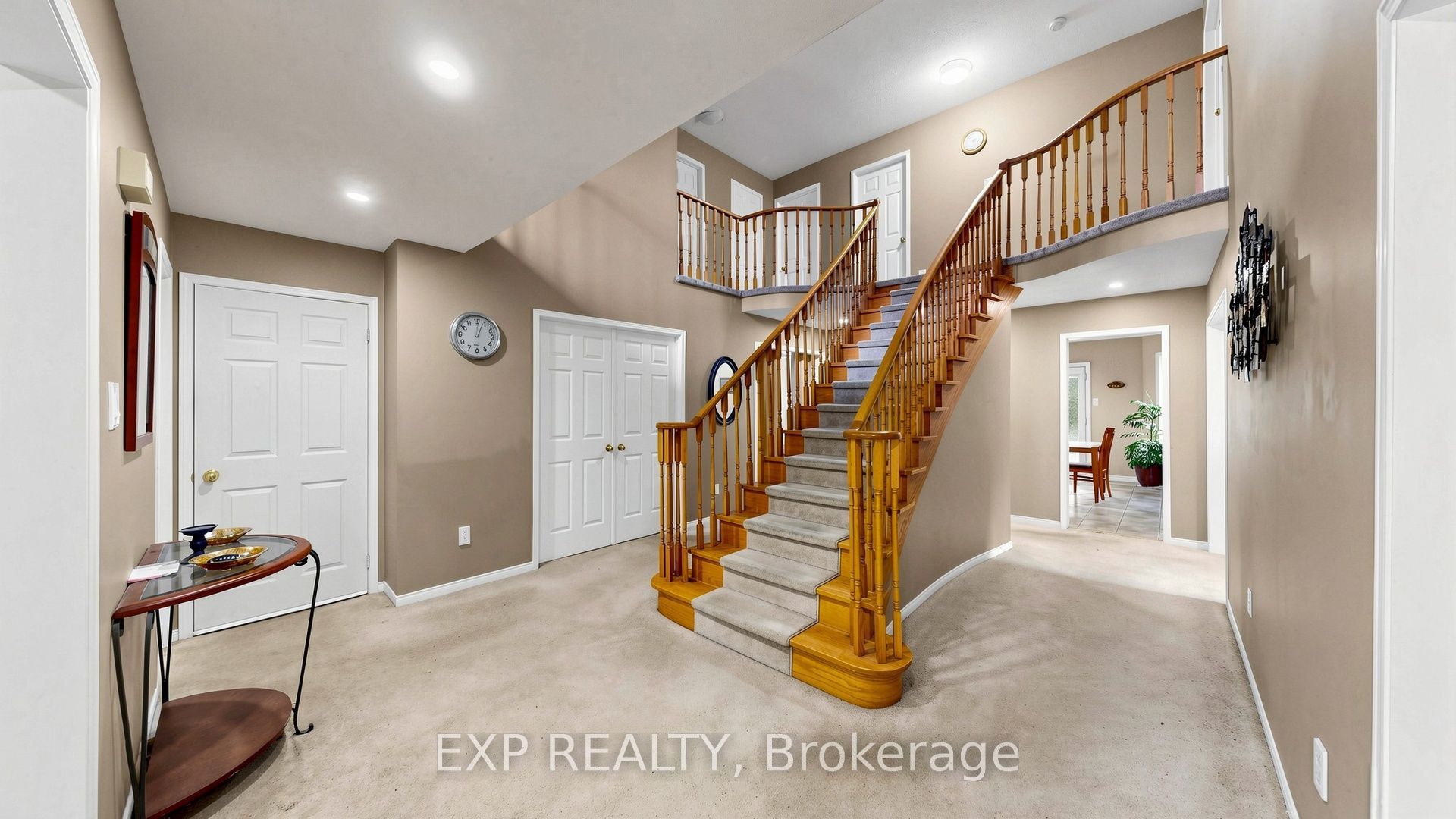 28 Hurlbut Place Property Photo 18