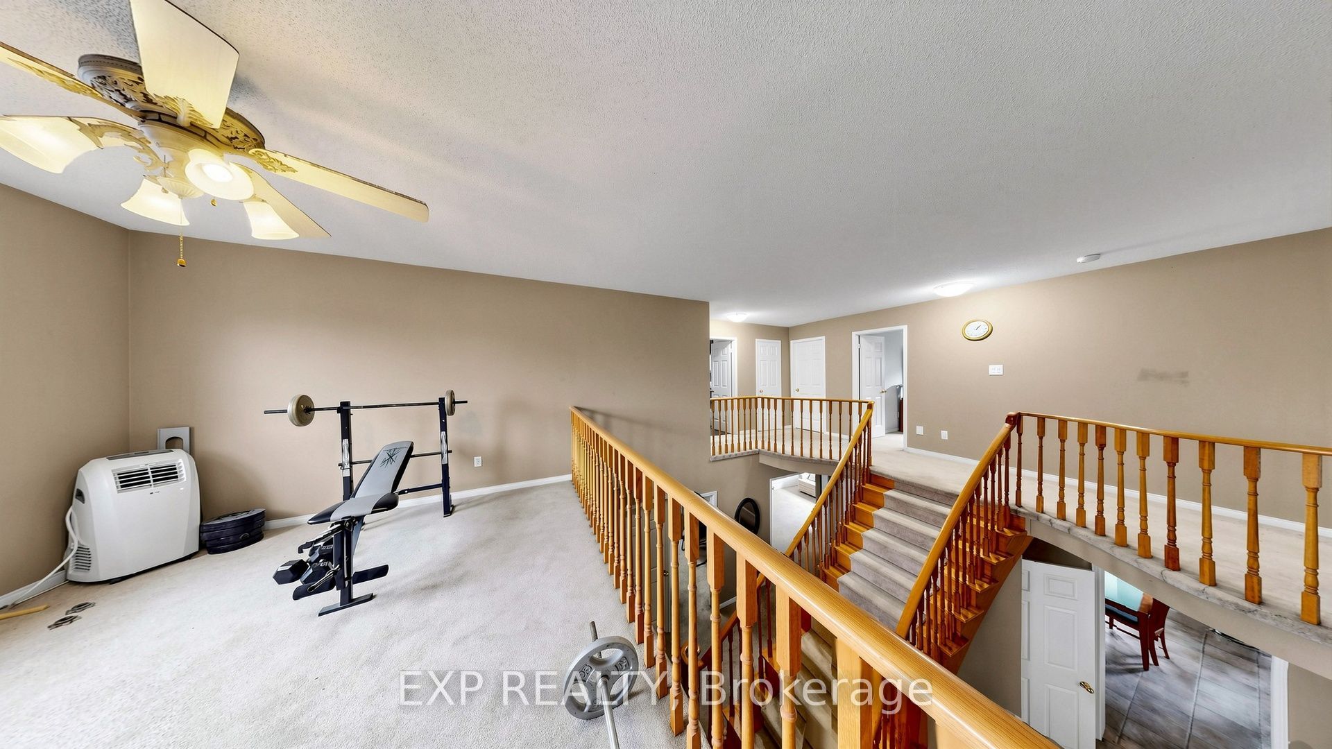 28 Hurlbut Place Property Photo 21