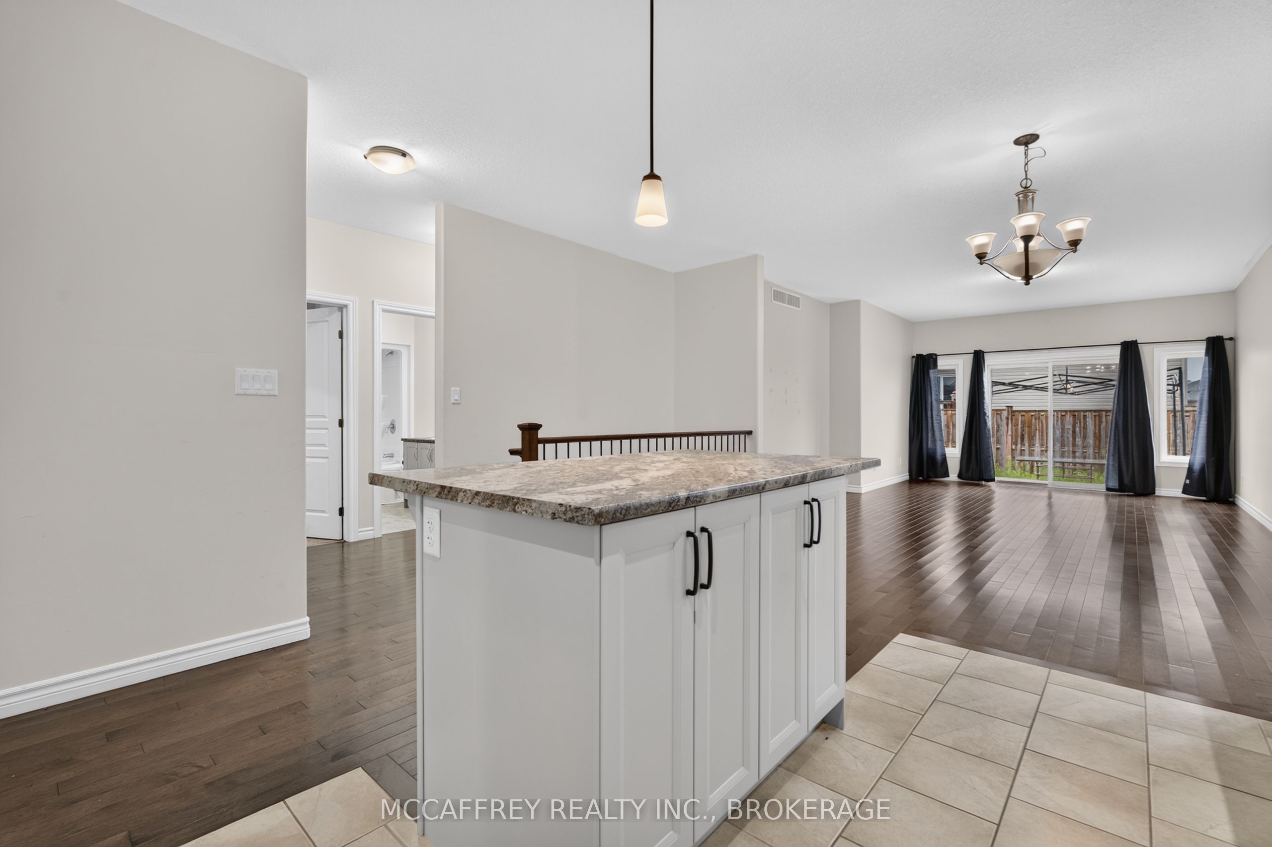 1286 Carfa Crescent Property Photo 11