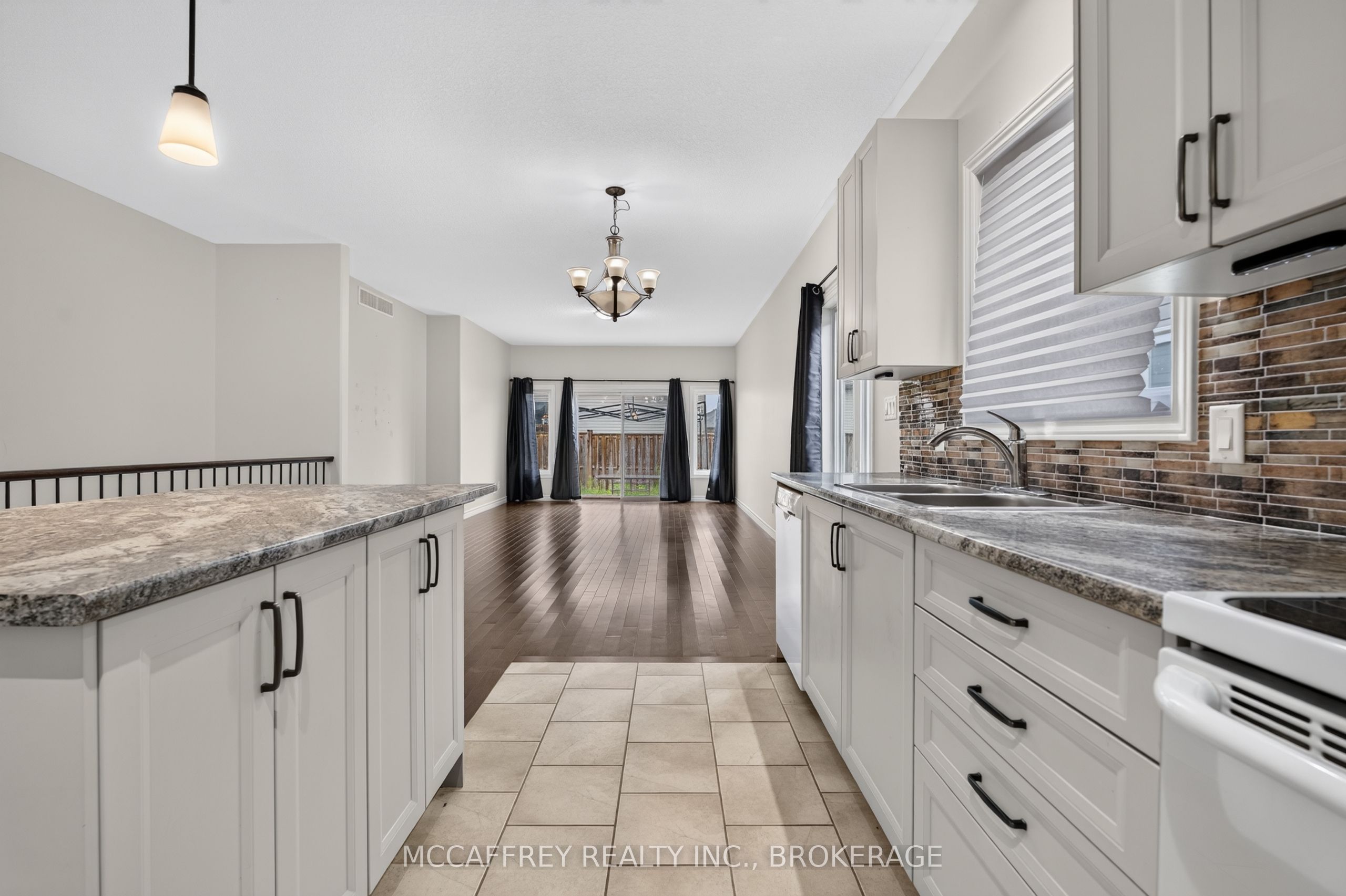 1286 Carfa Crescent Property Photo 12