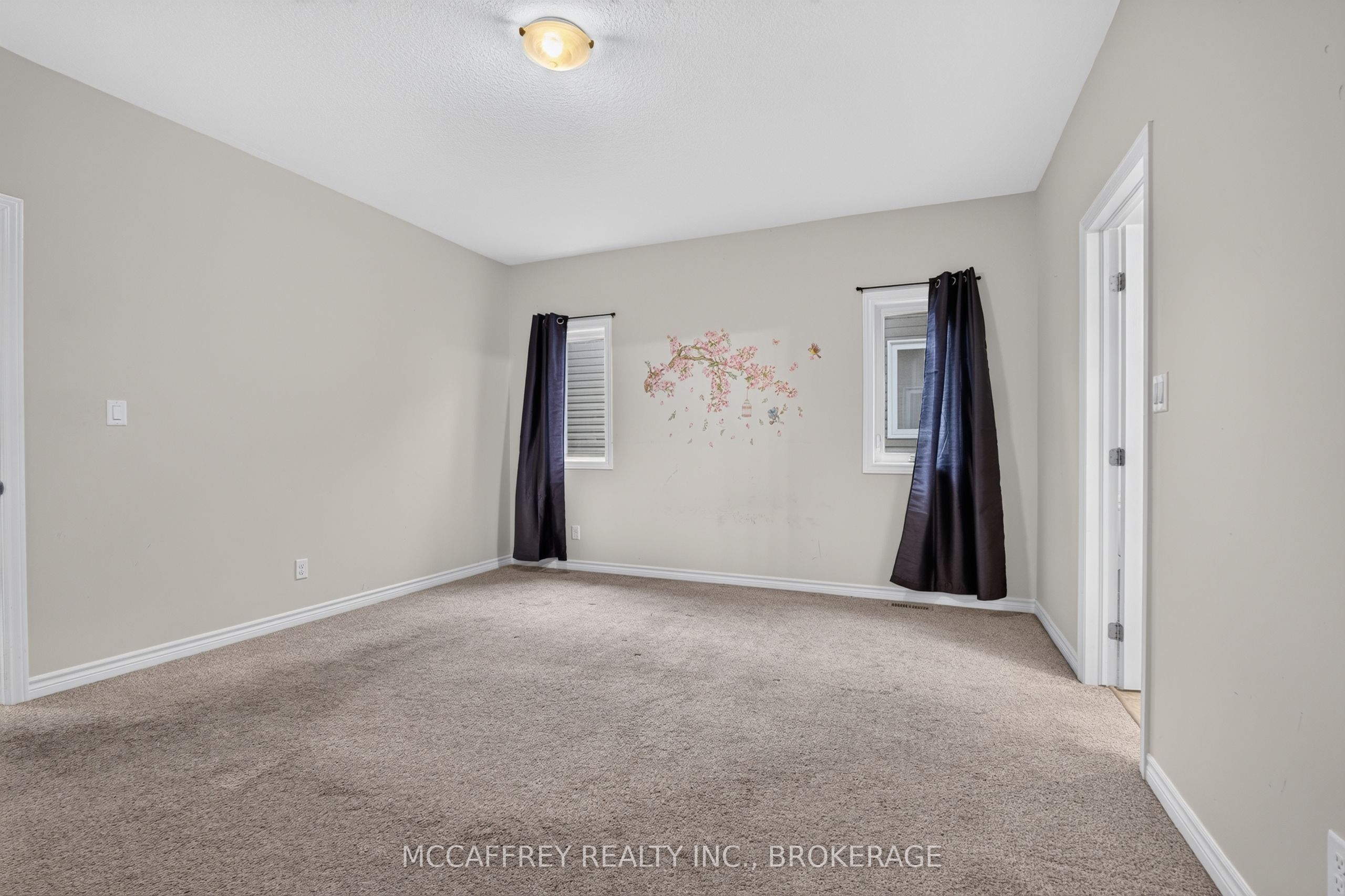 1286 Carfa Crescent Property Photo 20
