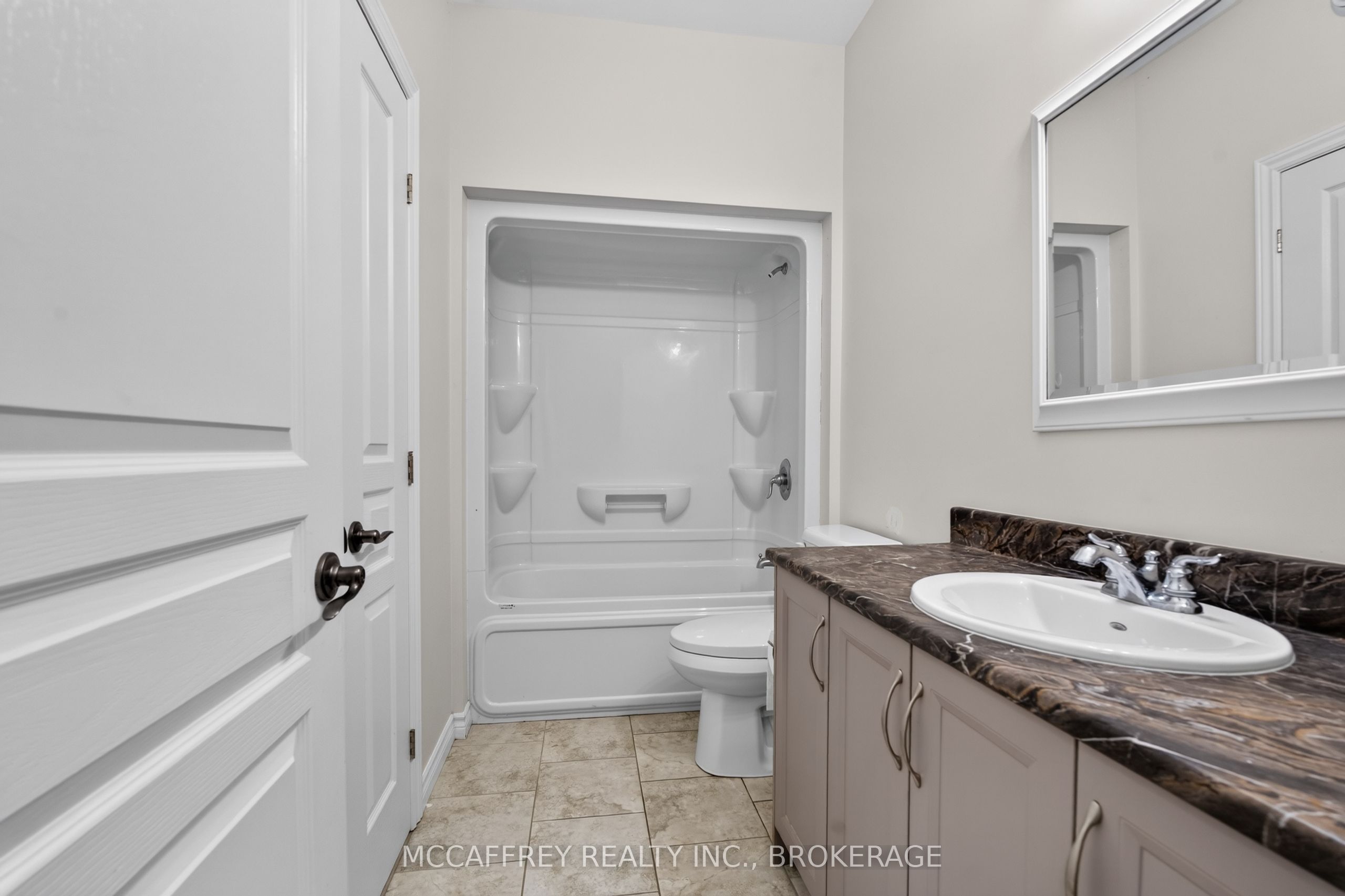 1286 Carfa Crescent Property Photo 28
